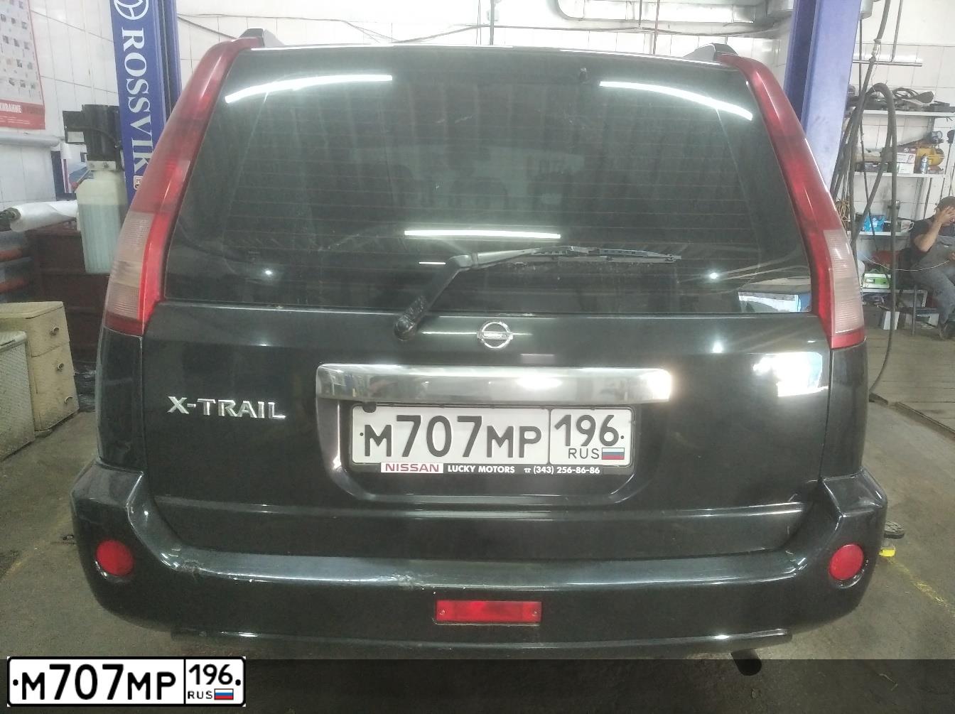 Фото автомобиля RENAULT DUSTER, 2014 — госномер М707МР196. Цвет: Белый