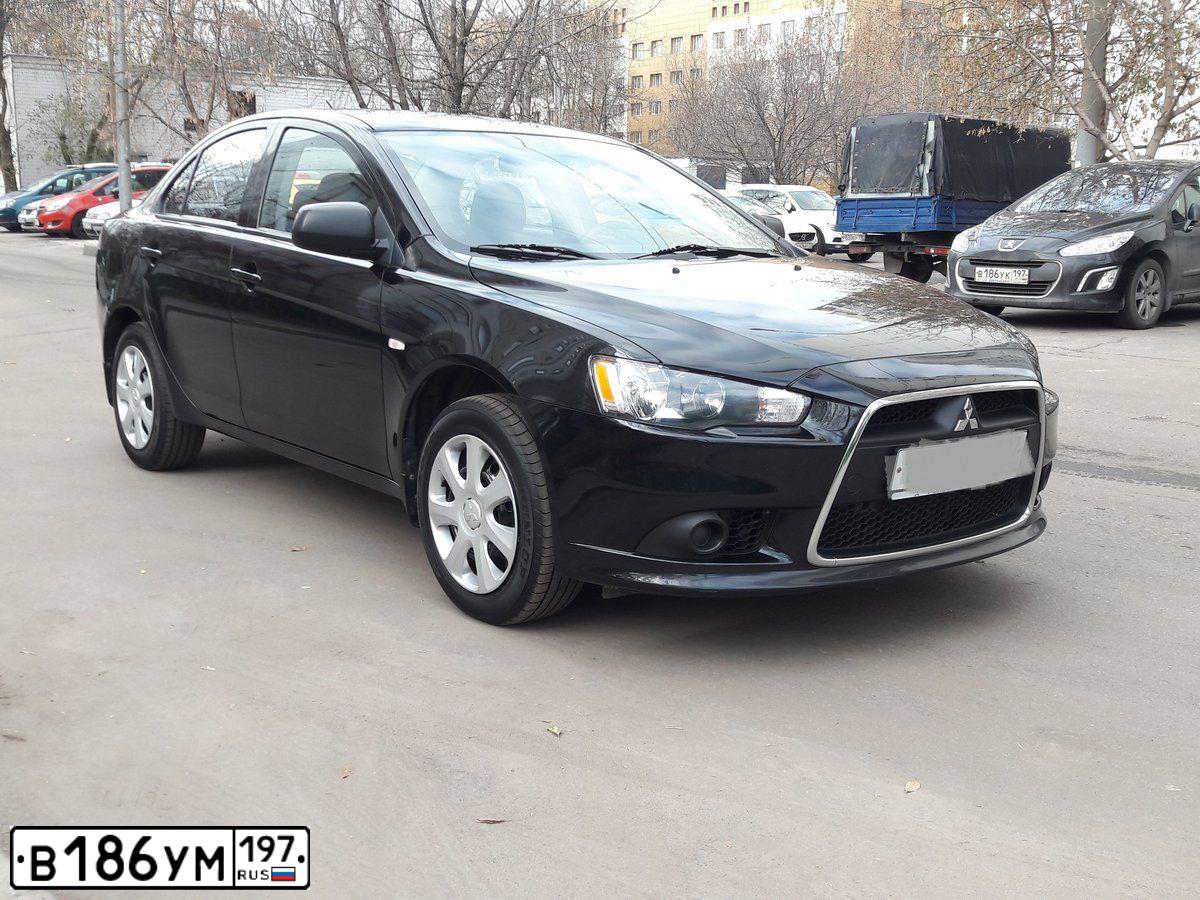 Фото автомобиля UAZ 3741, 2002 — госномер В186УМ197. Цвет: Хаки