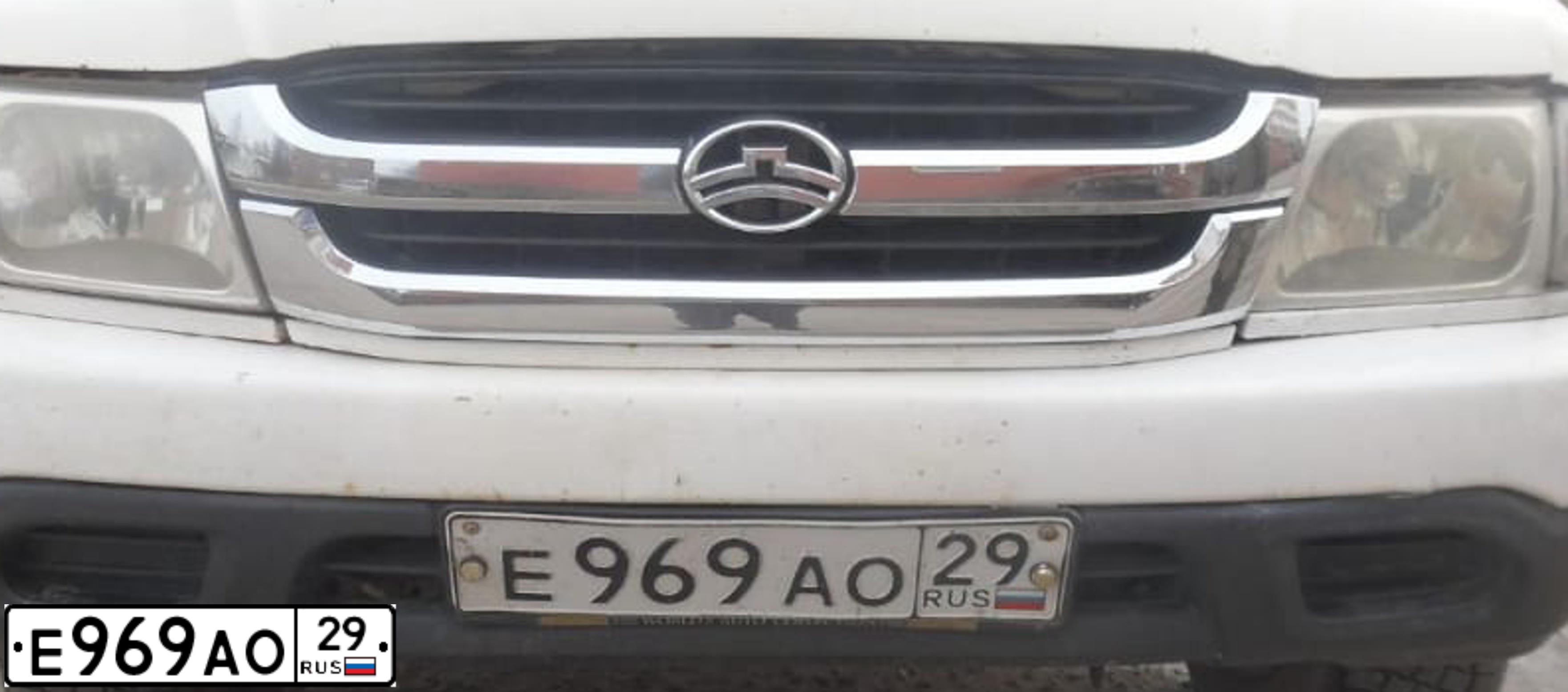 Фото автомобиля GREAT WALL DEER, 2005 — госномер Е969АО29. Цвет: БЕЛЫЙ