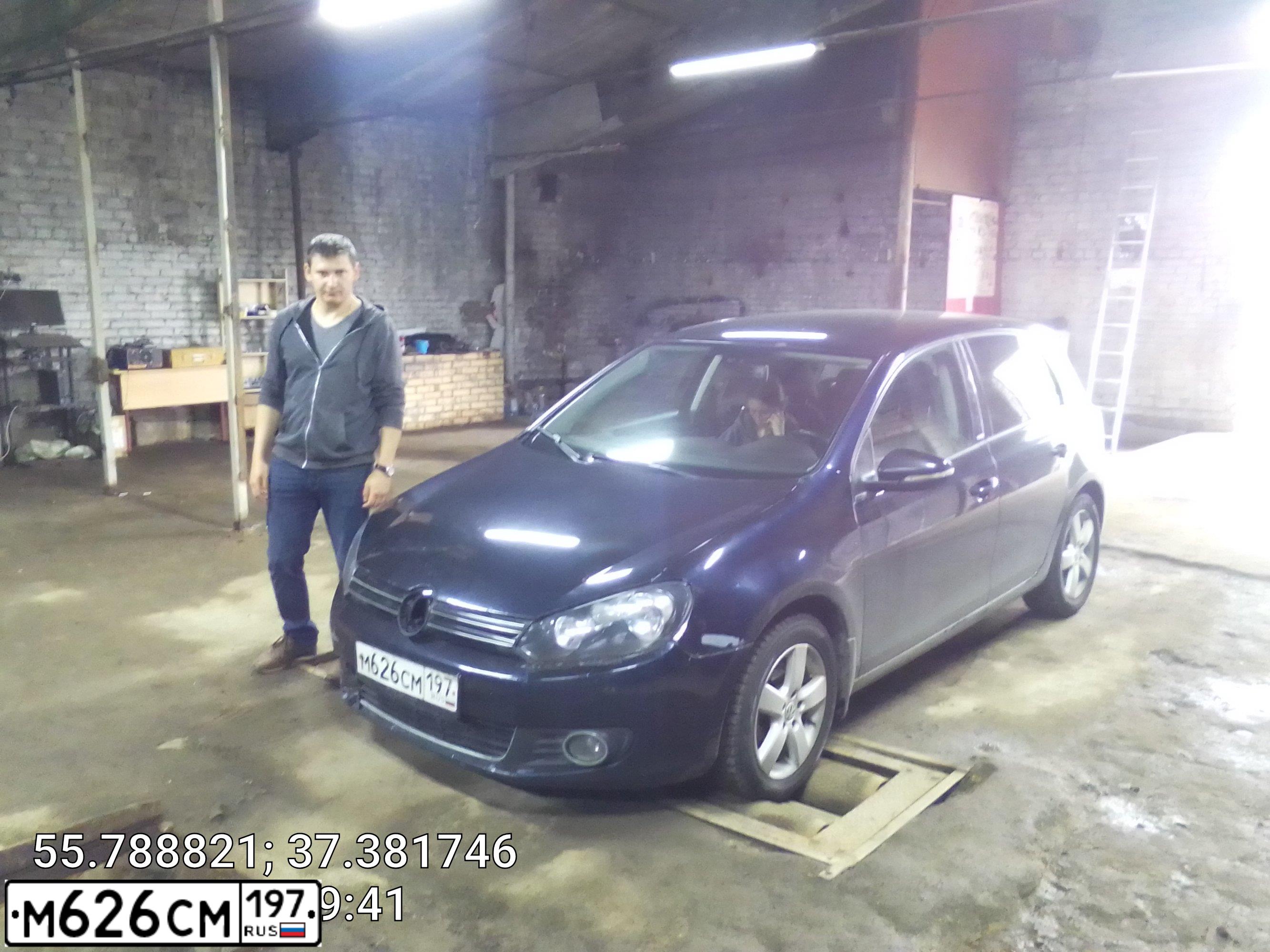 Фото автомобиля VOLKSWAGEN GOLF, 2012 — госномер М626СМ197. Цвет: СИНИЙ ТЕМНЫЙ