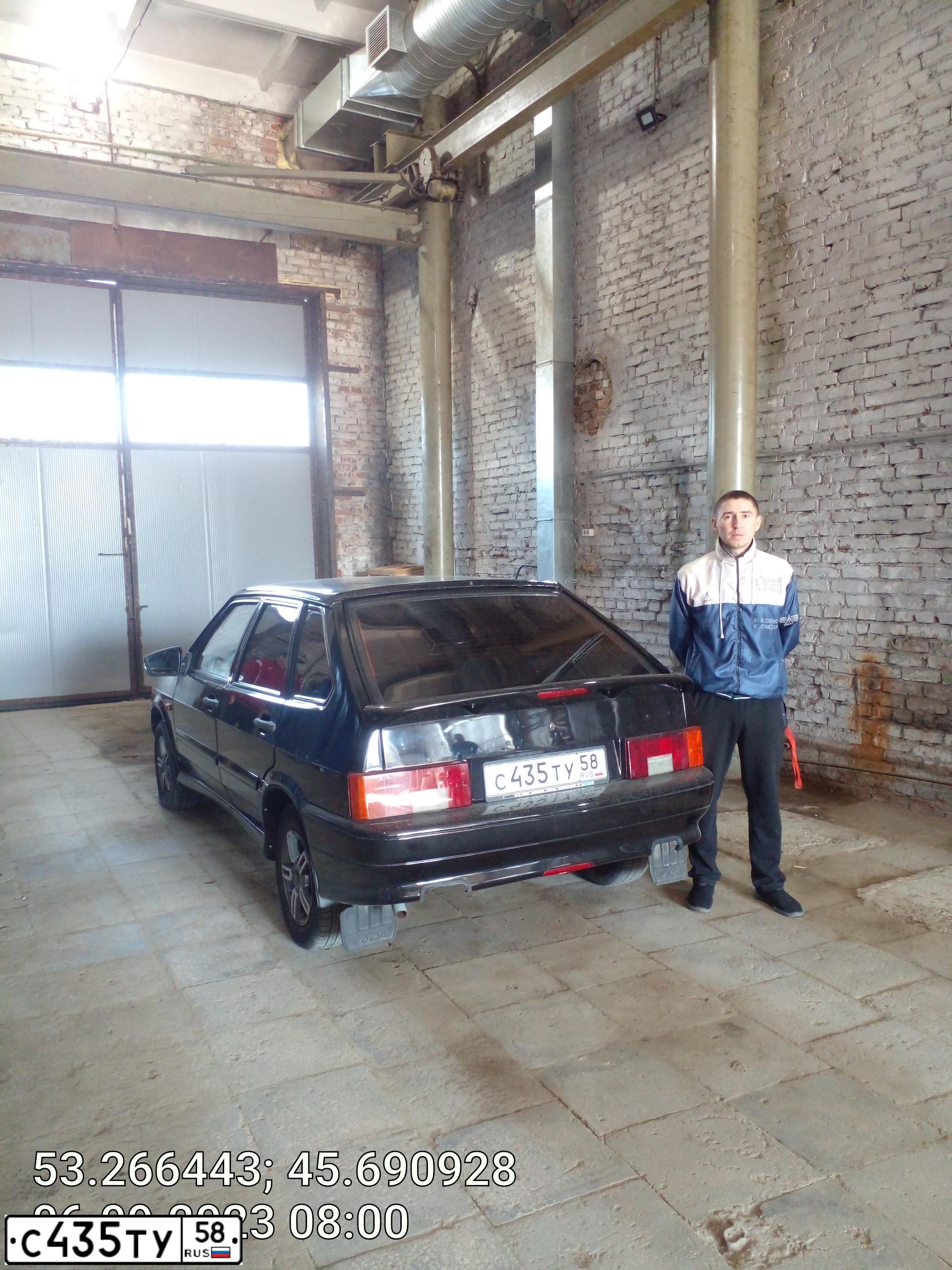 Фото автомобиля LADA 2114 SAMARA, 2010 — госномер Н256НС58. Цвет: Сине-Черный