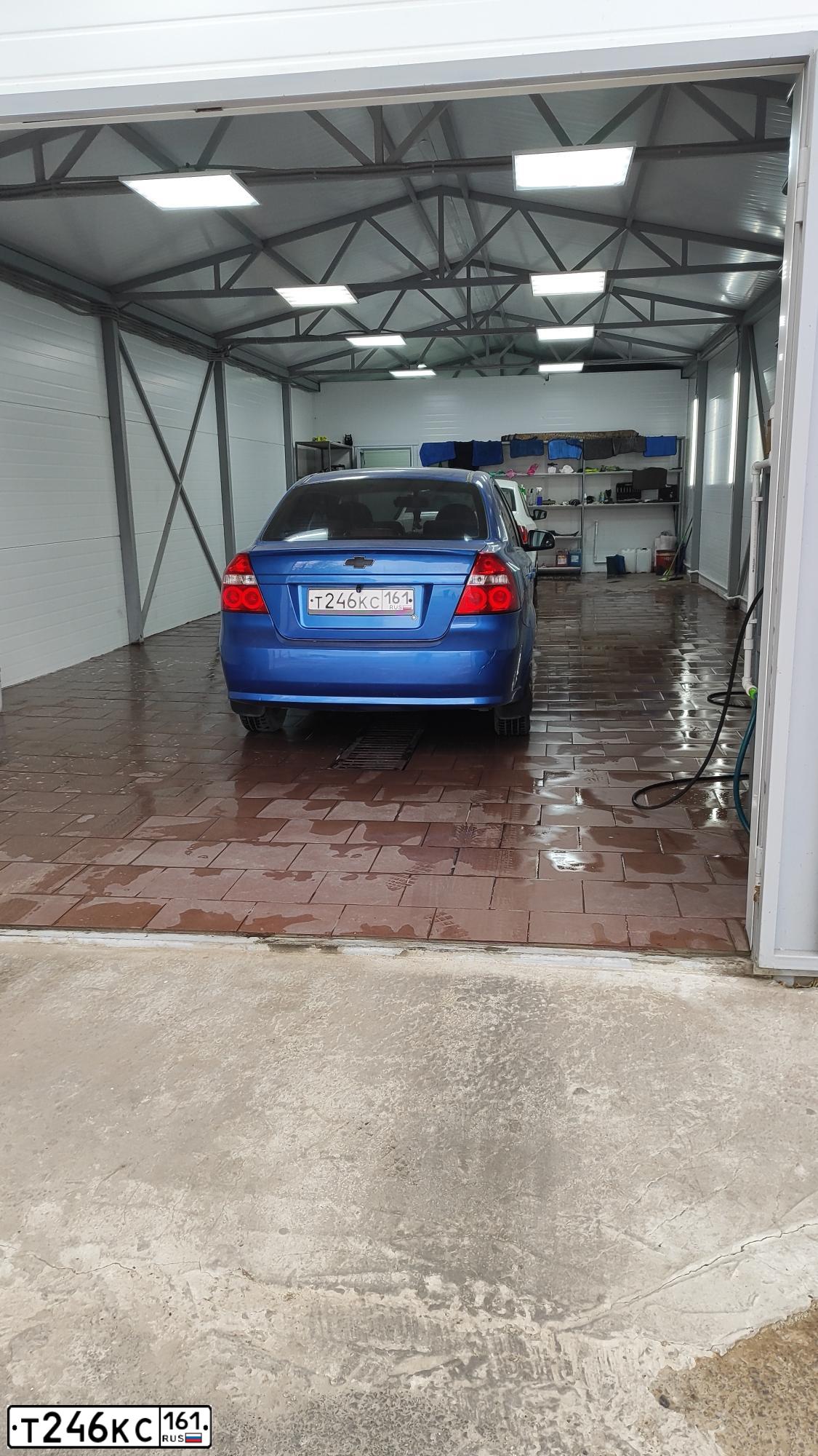 Фото автомобиля CHEVROLET AVEO, 2007 — госномер Т246КС161. Цвет: синий