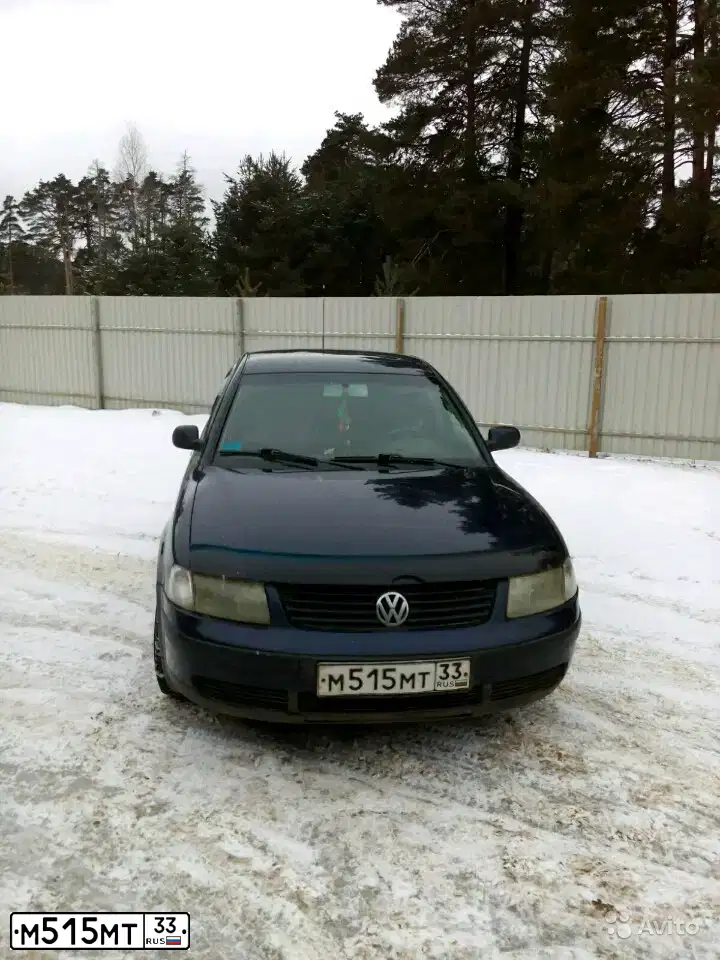Фото автомобиля VOLKSWAGEN PASSAT, 2000 — госномер М515МТ33. Цвет: ТЕМНО-СИНИЙ