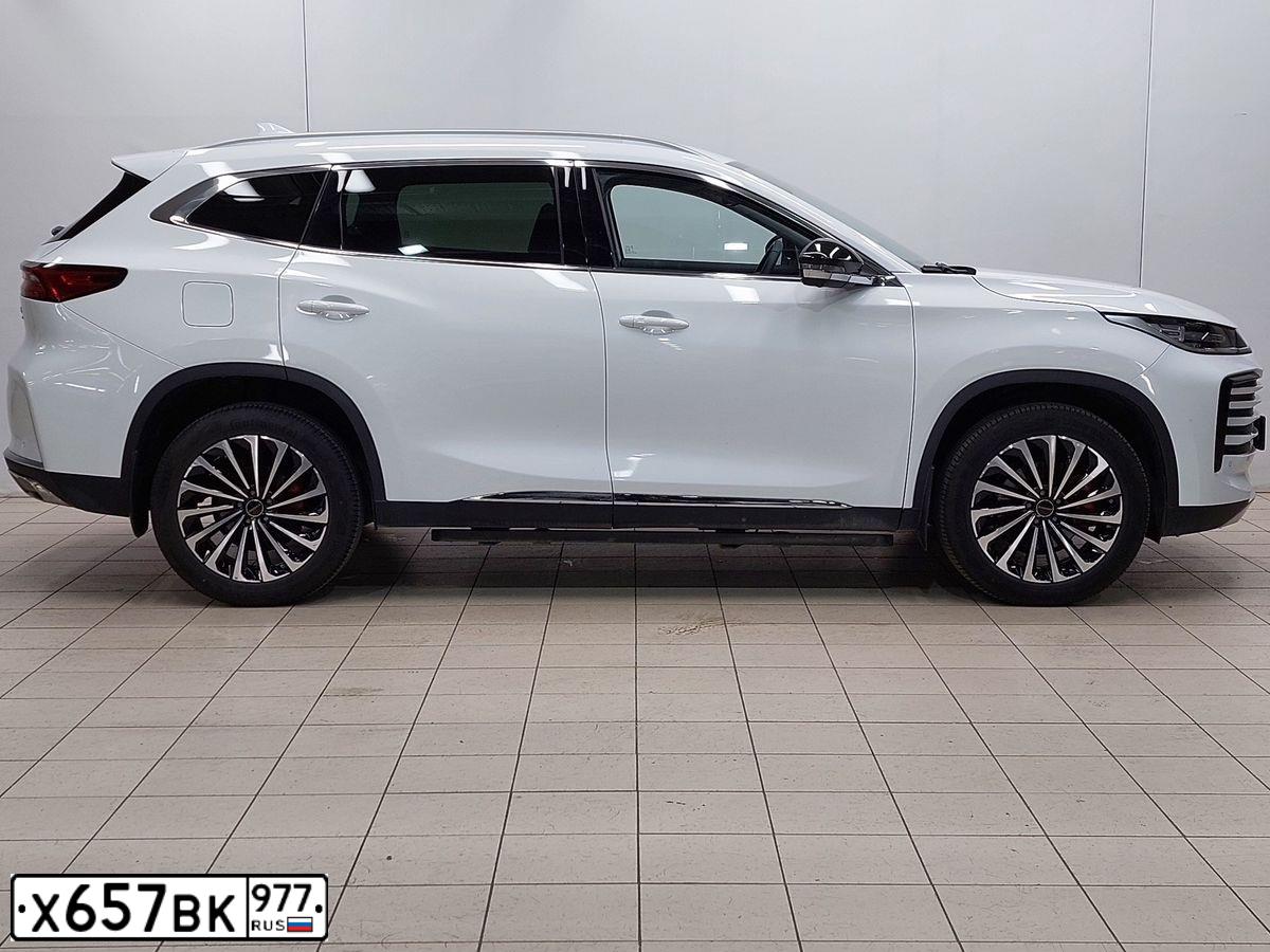 Фото автомобиля EXEED TXL, 2023 — госномер Х335РМ31. Цвет: Белый