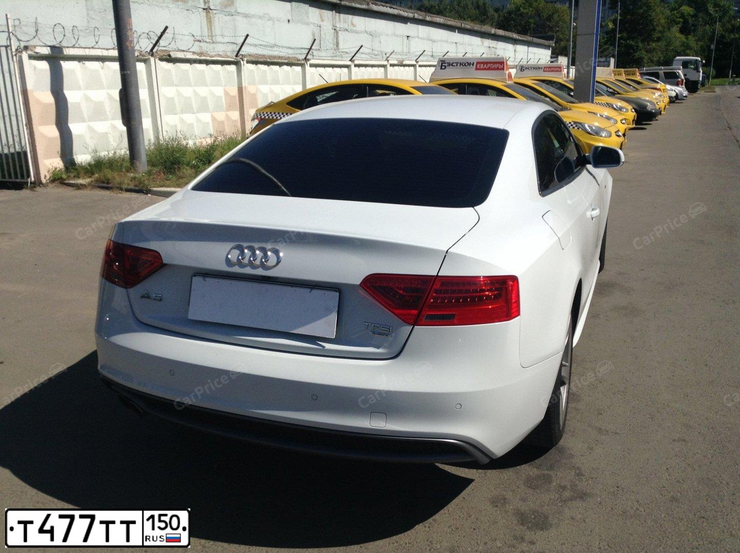 Фото автомобиля AUDI A5, 2013 — госномер Т080АА977. Цвет: Белый