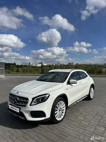 Фото автомобиля MERCEDES GLA-KLASSE, 2017 — госномер А343РС116. Цвет: Белый