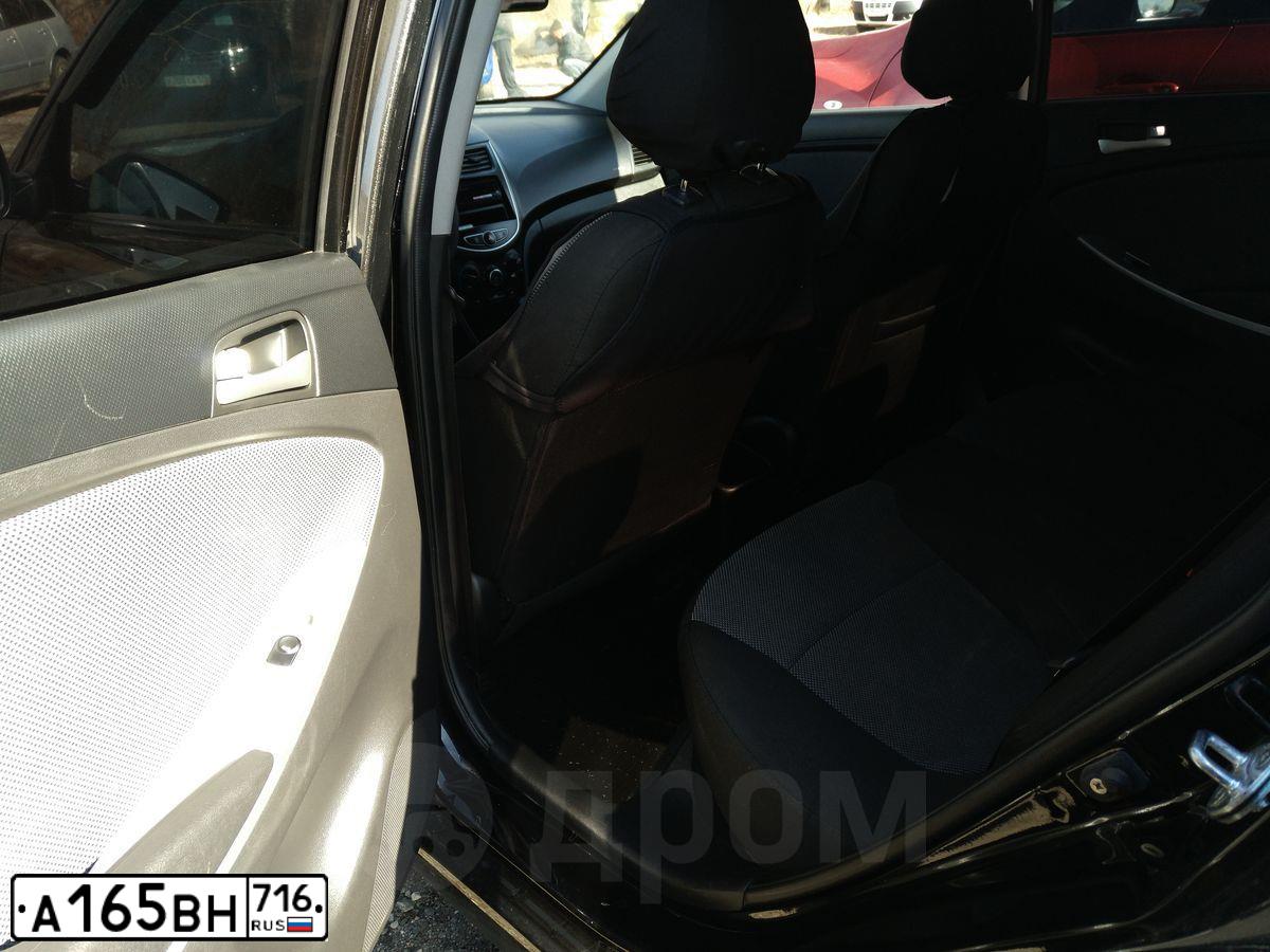 Фото автомобиля HYUNDAI SOLARIS, 2014 — госномер К222ОМ174. Цвет: ЧЕРНЫЙ