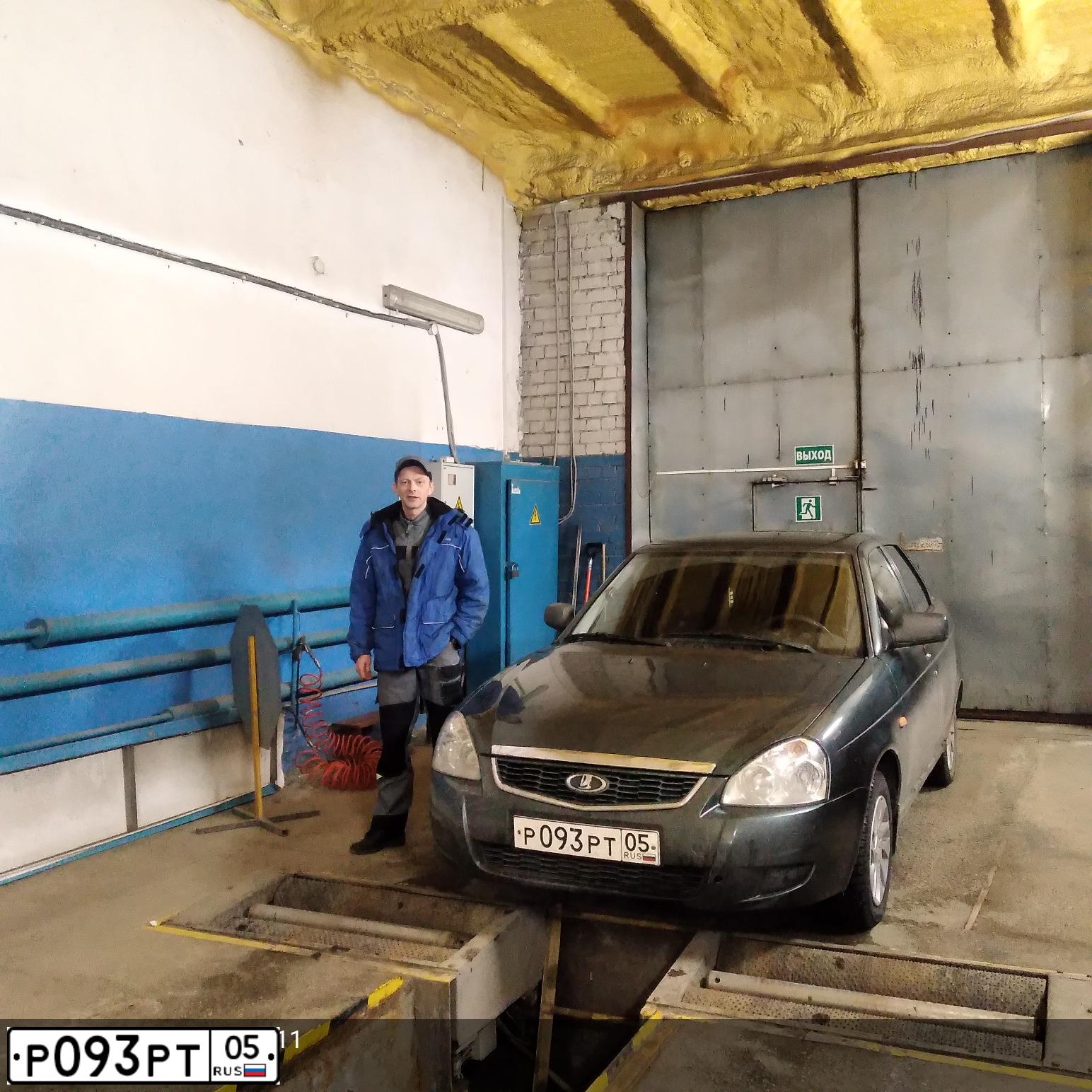 Фото автомобиля LADA PRIORA, 2010 — госномер С351РС43. Цвет: Серо-сине-зеленый