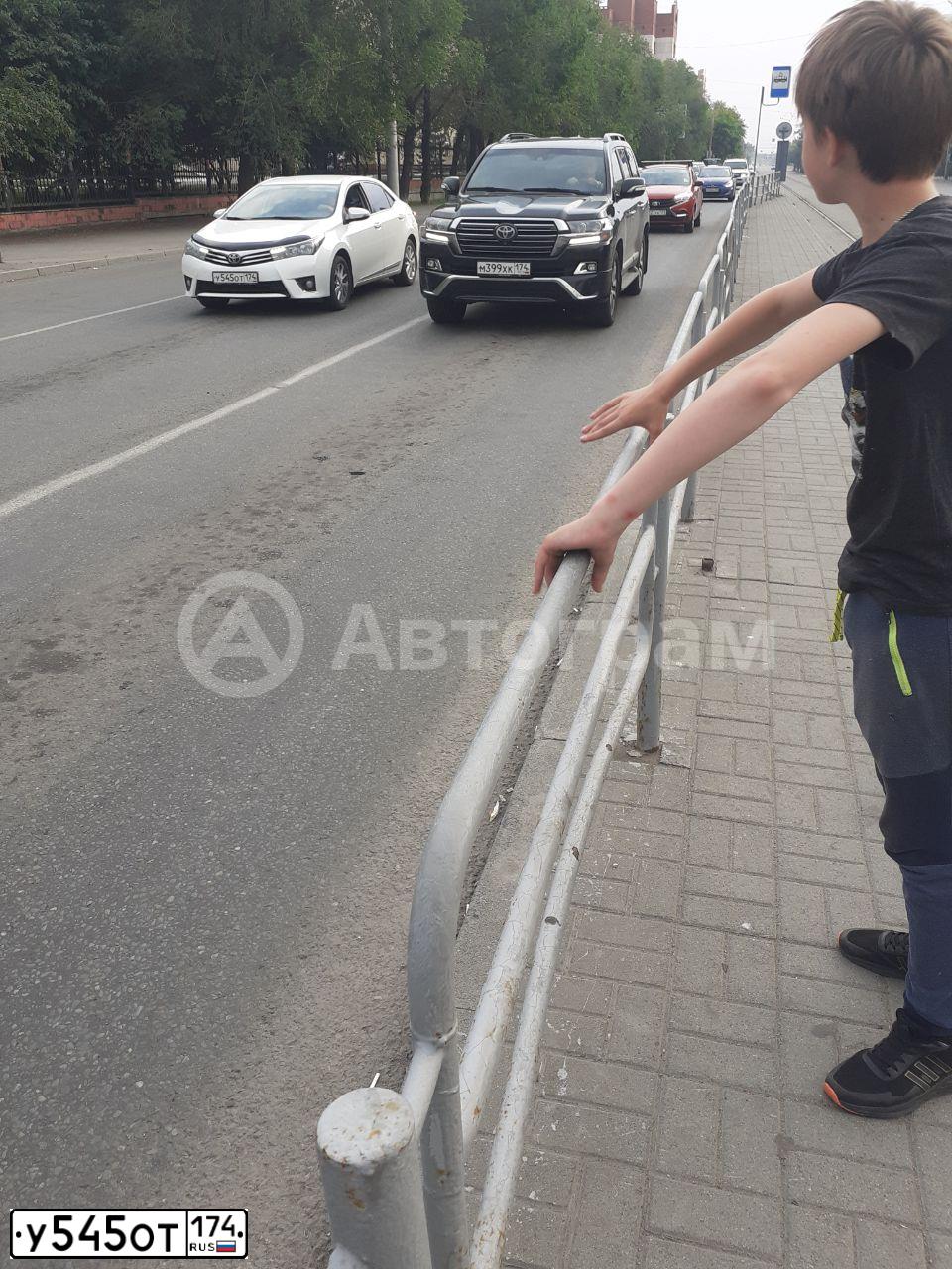 Фото автомобиля TOYOTA COROLLA, 2013 — госномер В274ВХ774. Цвет: Белый