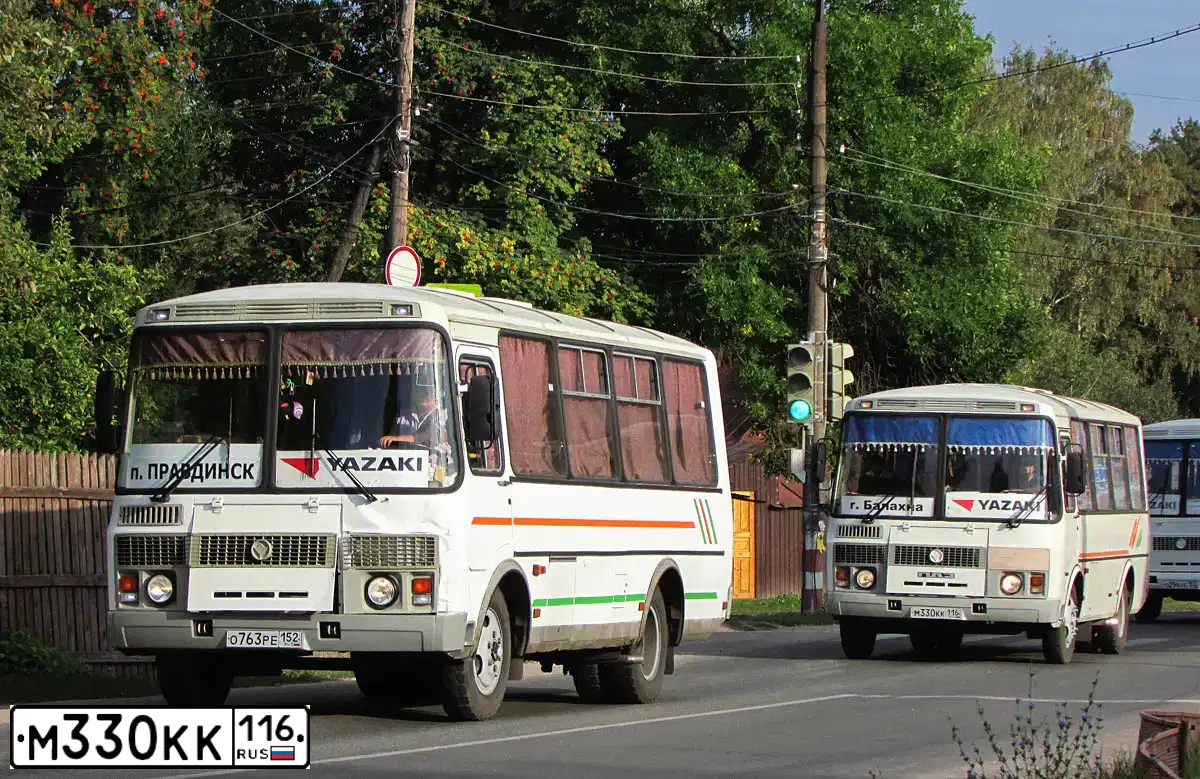 Фото автомобиля PAZ 3205, 2008 — госномер М330КК116. Цвет: Белый