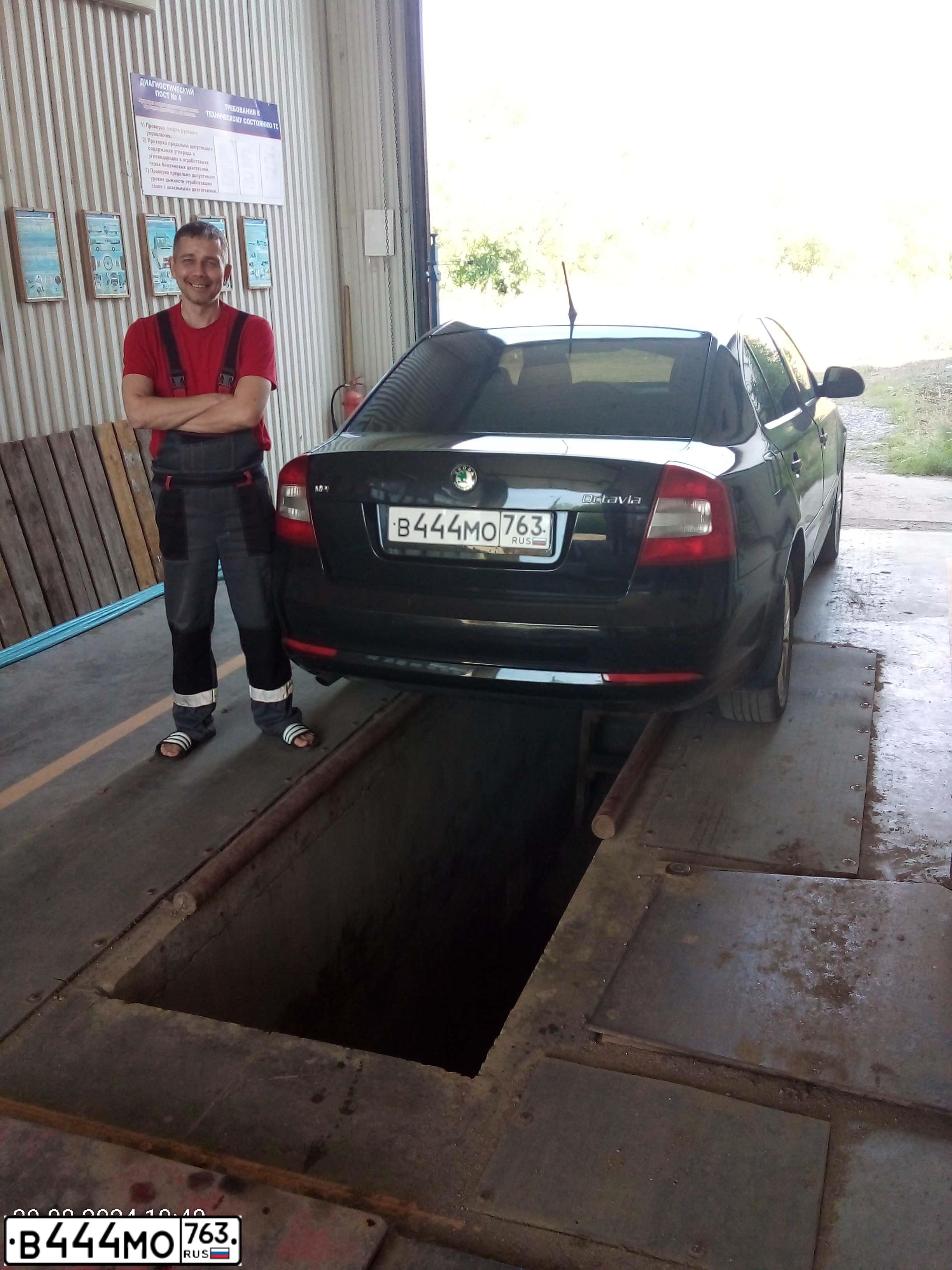 Фото автомобиля MAZDA 6, 2007 — госномер М121ЕЕ13. Цвет: ЧЕРНЫЙ ЖЕЛТЫЙ