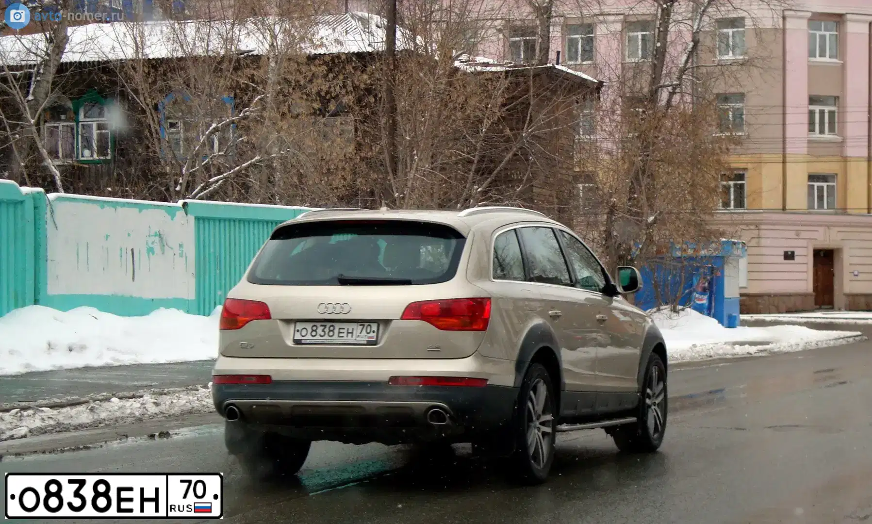 Фото автомобиля AUDI Q7, 2008 — госномер О838ЕН70. Цвет: БЕЖЕВЫЙ