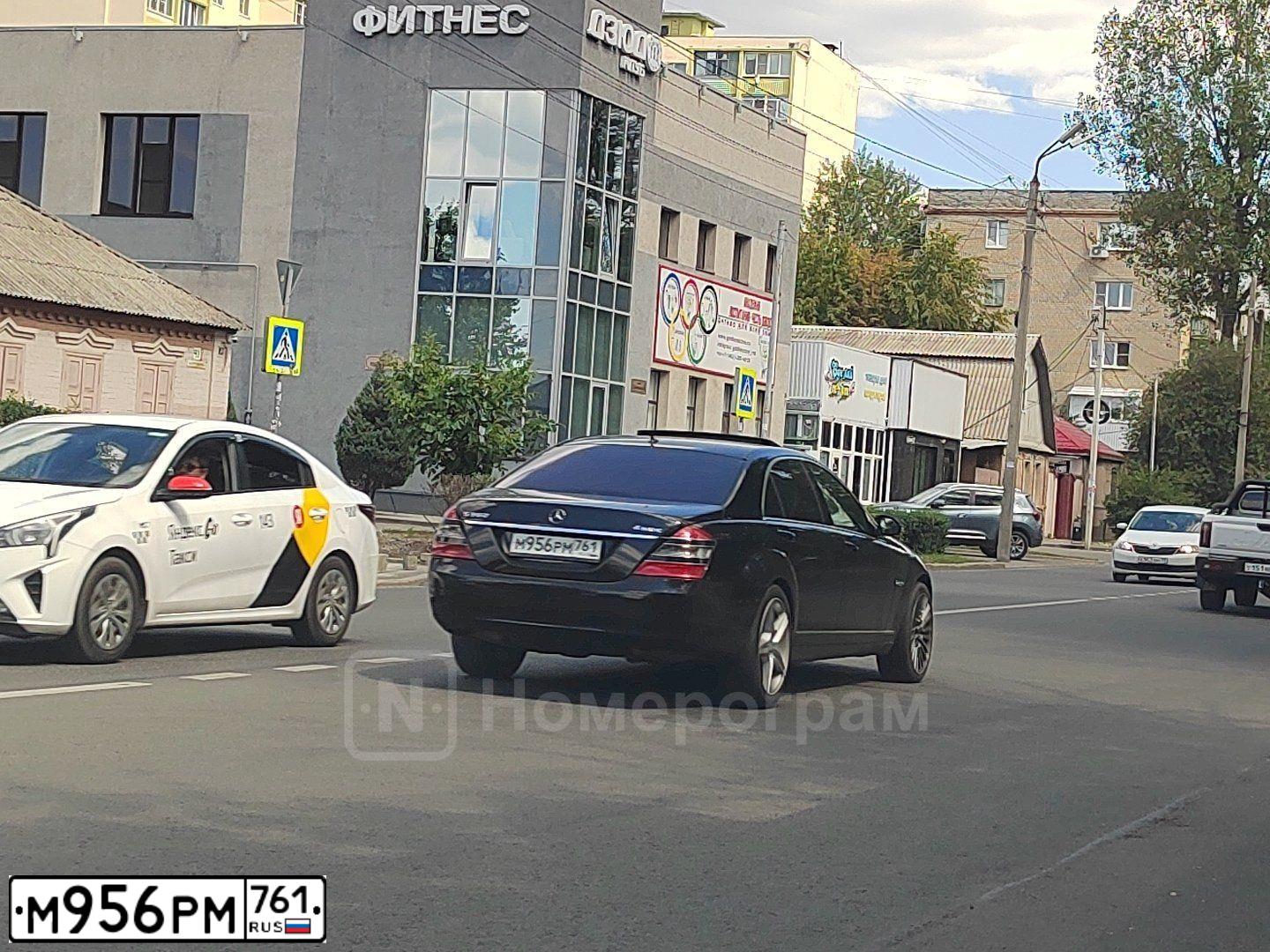 Фото автомобиля MERCEDES S-KLASSE, 2008 — госномер М956РМ761. Цвет: ЧЕРНЫЙ