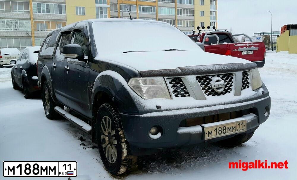 Фото автомобиля LEXUS RX, 2004 — госномер В264ВО138. Цвет: серебристый