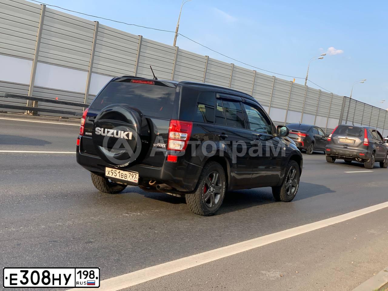 Фото автомобиля LADA LARGUS, 2019 — госномер Е308НУ198. Цвет: Коричневый