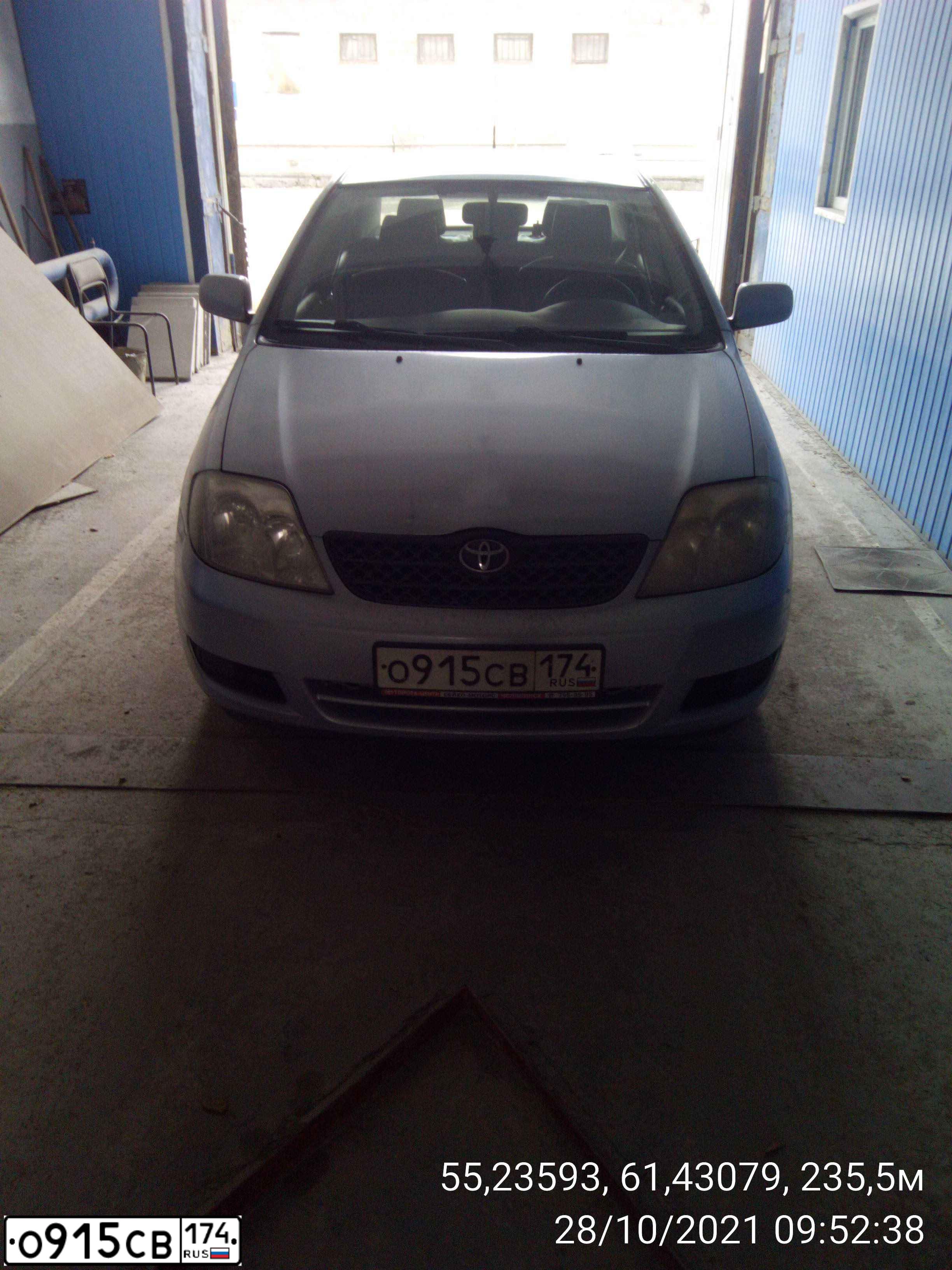 Фото автомобиля TOYOTA COROLLA, 2005 — госномер А406УХ90. Цвет: СВЕТЛО ГОЛУБОЙ
