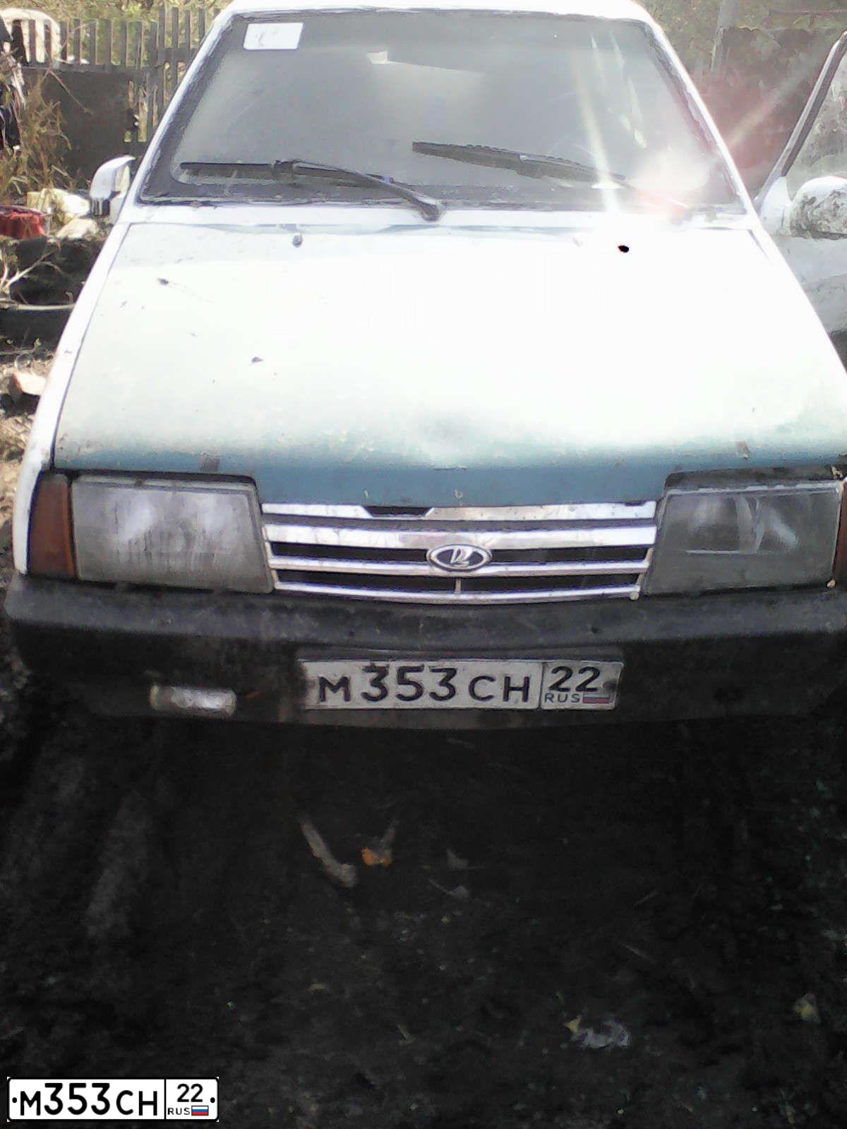 Фото автомобиля LADA 2109 SAMARA, 1989 — госномер М353СН22. Цвет: БЕЛЫЙ