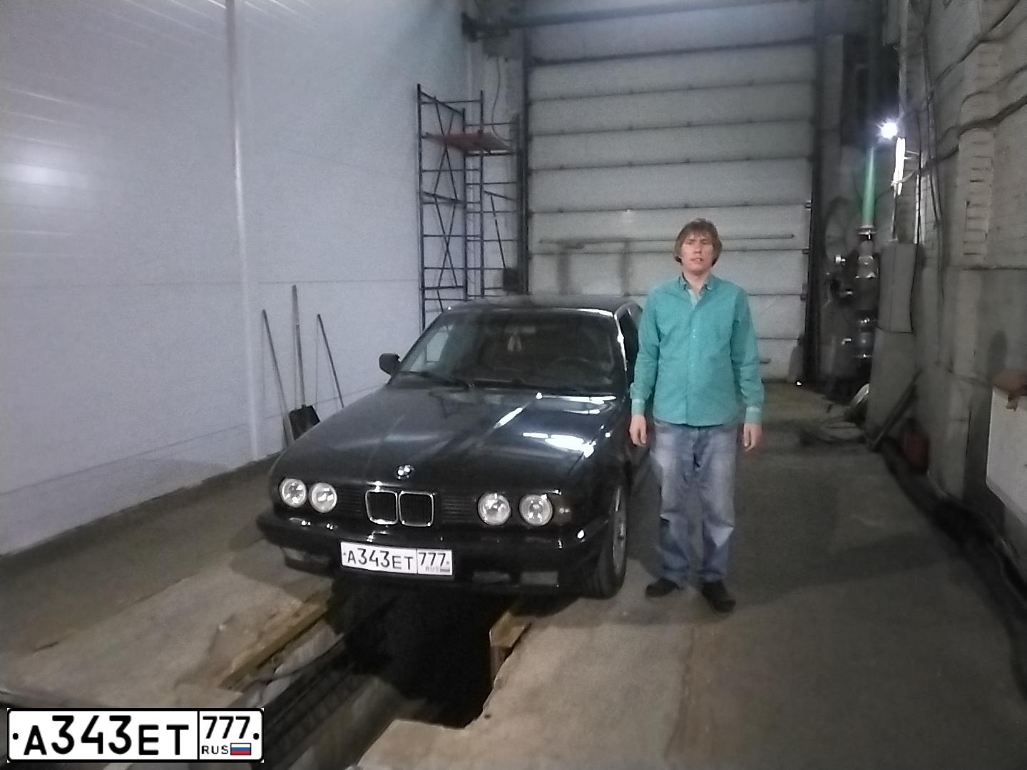 Фото автомобиля BMW 520, 1991 — госномер С793ВВ198