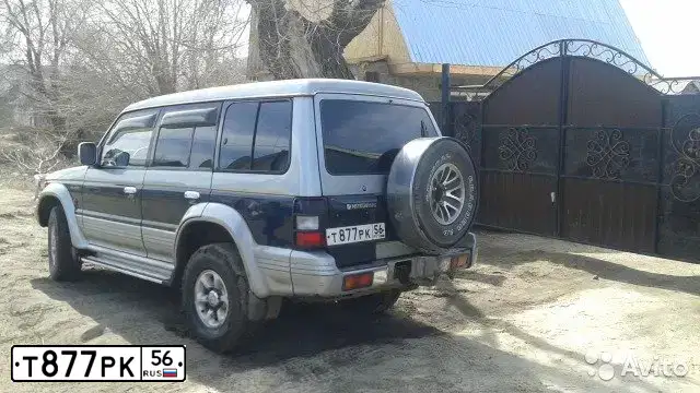 Фото автомобиля MITSUBISHI PAJERO, 1997 — госномер Т877РК56. Цвет: СЕРО-СИНИЙ