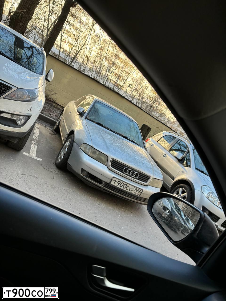 Фото автомобиля BMW SERIE 3, 2019 — госномер М768МС716. Цвет: синий