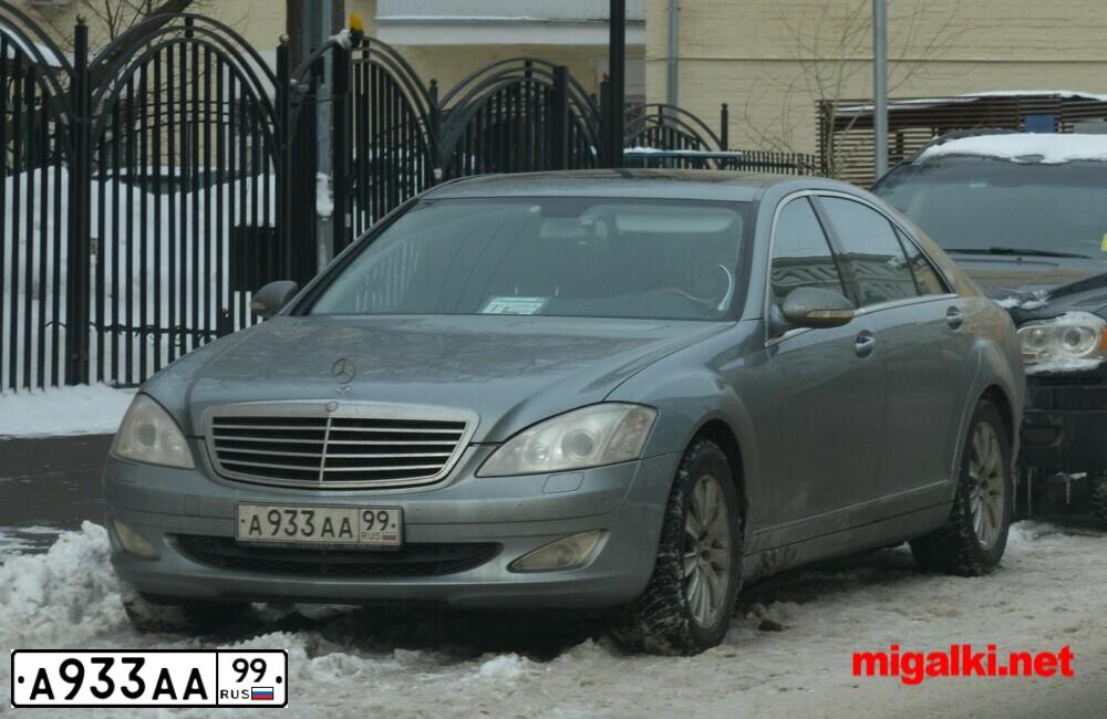 Фото автомобиля GAZ 2217 SOBOL, 2005 — госномер М054ВА550. Цвет: ЦИКЛОН