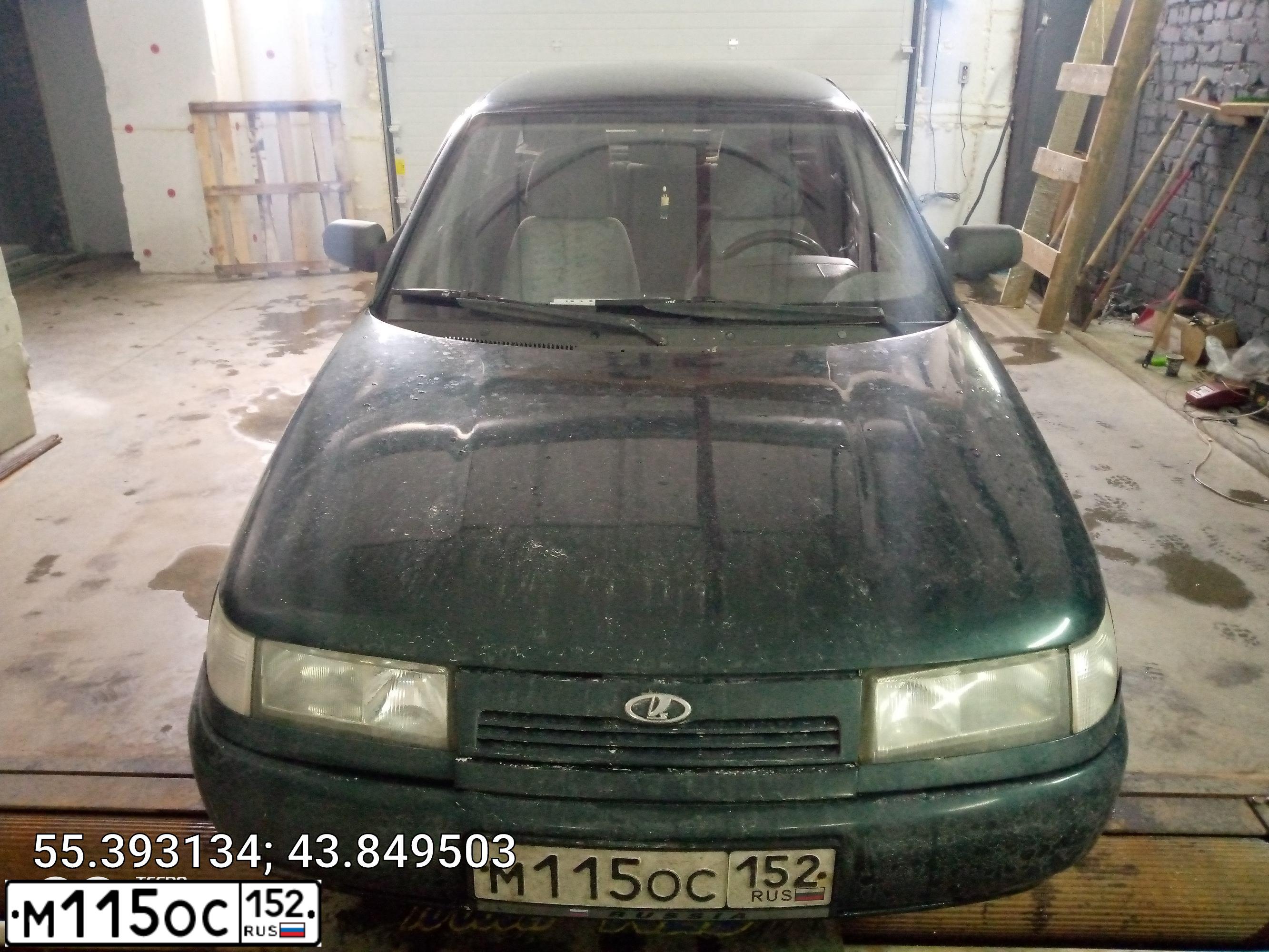 Фото автомобиля LADA 2112, 2004 — госномер А282МР152. Цвет: Темно-зеленый