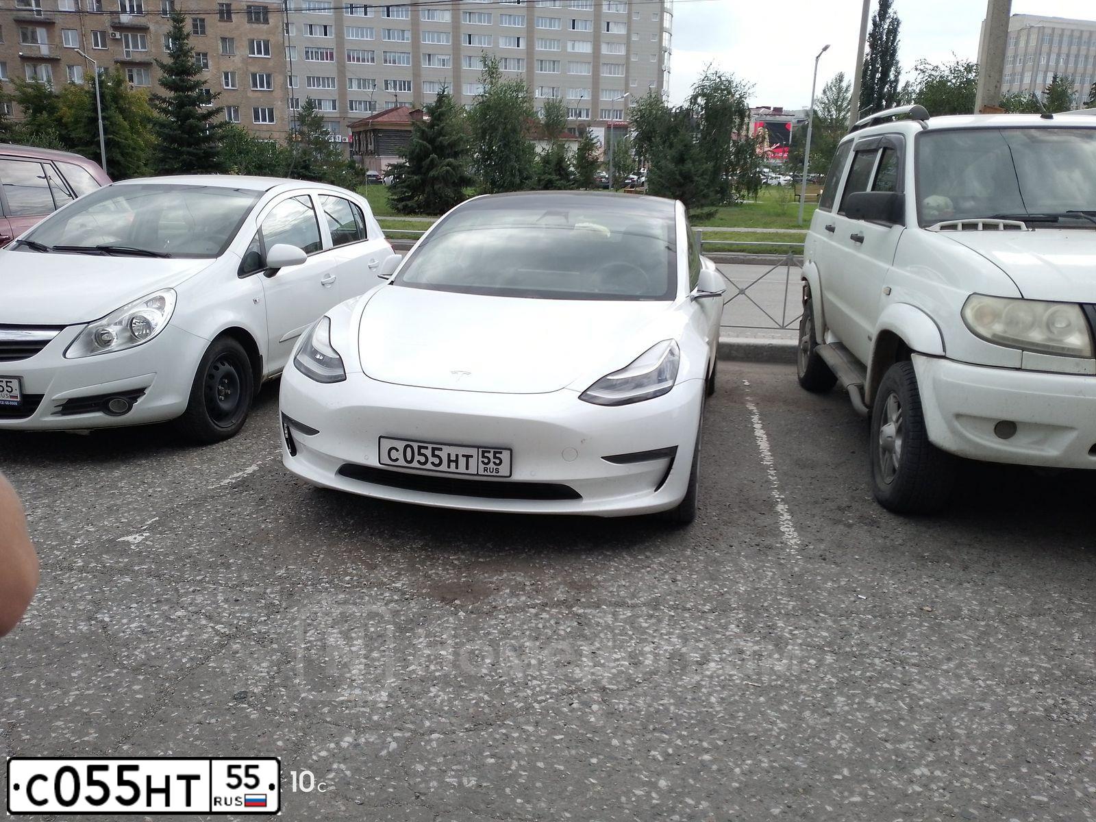 Фото автомобиля LADA 2121 NIVA, 2002 — госномер С055НТ55. Цвет: ЯРКО-БЕЛЫЙ