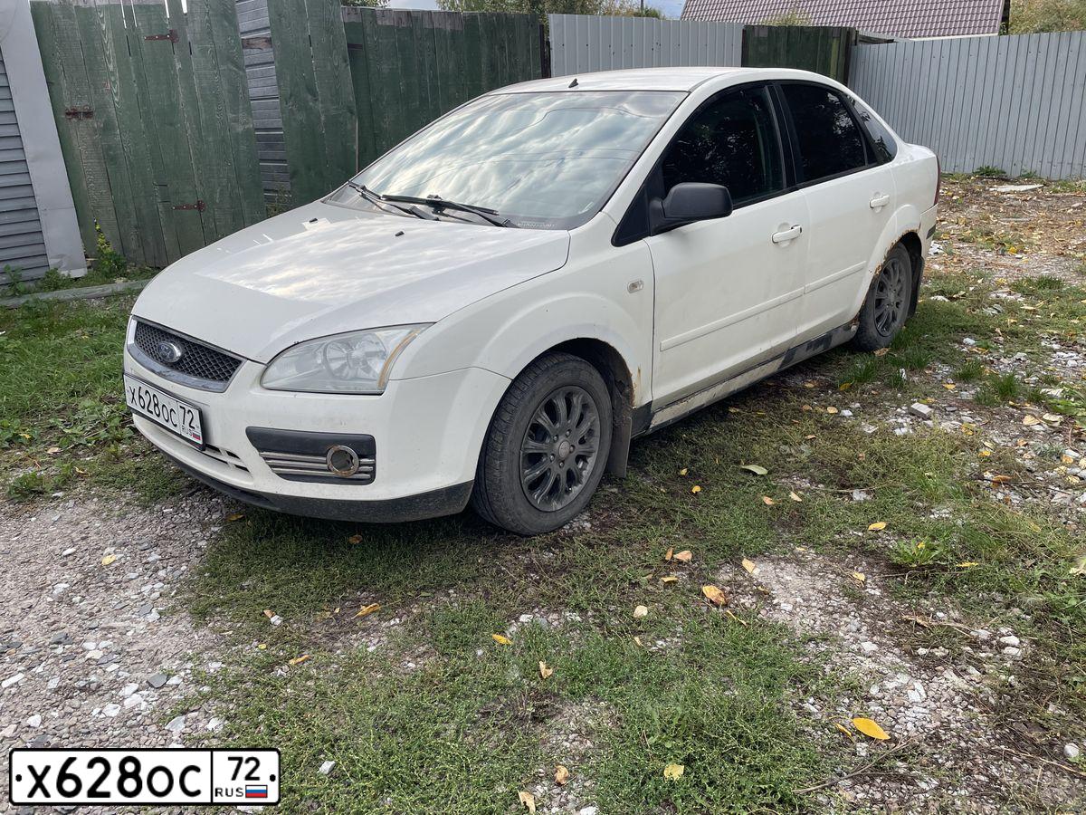 Фото автомобиля FORD D FOCUS, 2006 — госномер В939СО72. Цвет: Белый