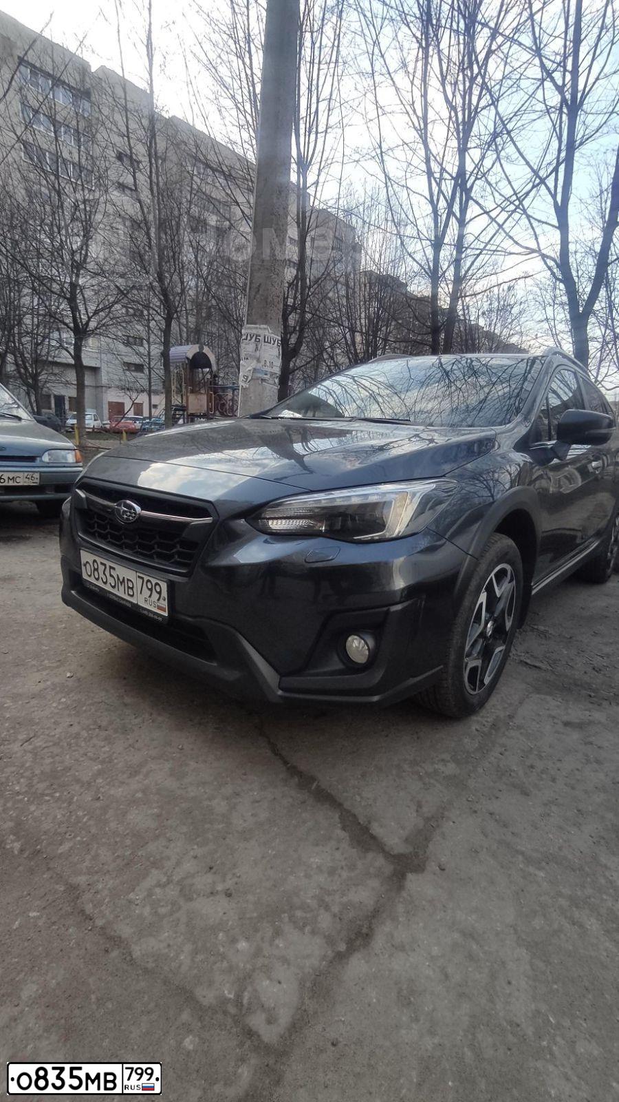 Фото автомобиля SUBARU IMPREZA, 2018 — госномер О835МВ799. Цвет: ТЕМНО-СЕРЫЙ