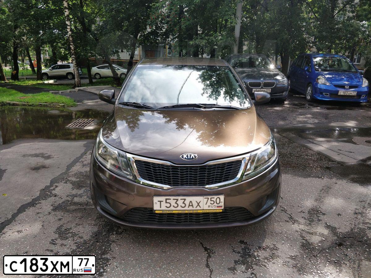 Фото автомобиля VOLKSWAGEN PASSAT, 1998 — госномер Е400ВН797. Цвет: ЧЕРНЫЙ