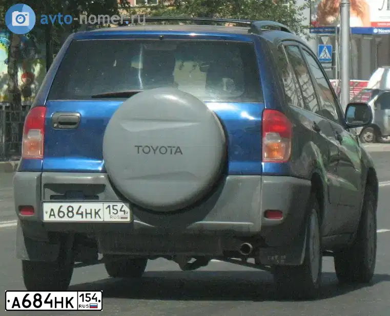 Фото автомобиля TOYOTA RAV4, 2001 — госномер А684НК154. Цвет: СИНИЙ