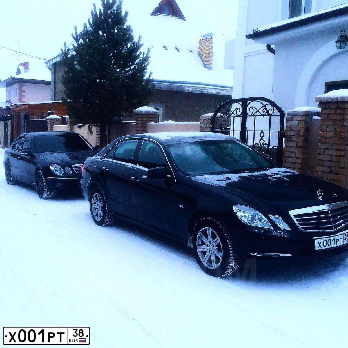 Фото автомобиля MERCEDES E-KLASSE, 2010 — госномер С007РН124. Цвет: ЧЕРНЫЙ