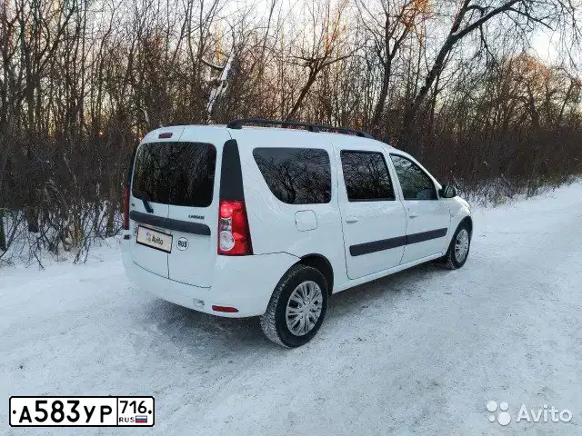Фото автомобиля LADA LARGUS, 2012 — госномер Р118ТЕ116. Цвет: Белый