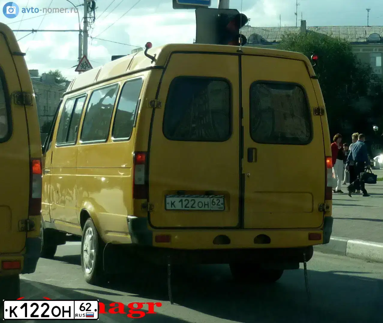 Фото автомобиля GAZ 3221 GAZEL, 2008 — госномер В577ЕР57. Цвет: ЖЁЛТЫЙ