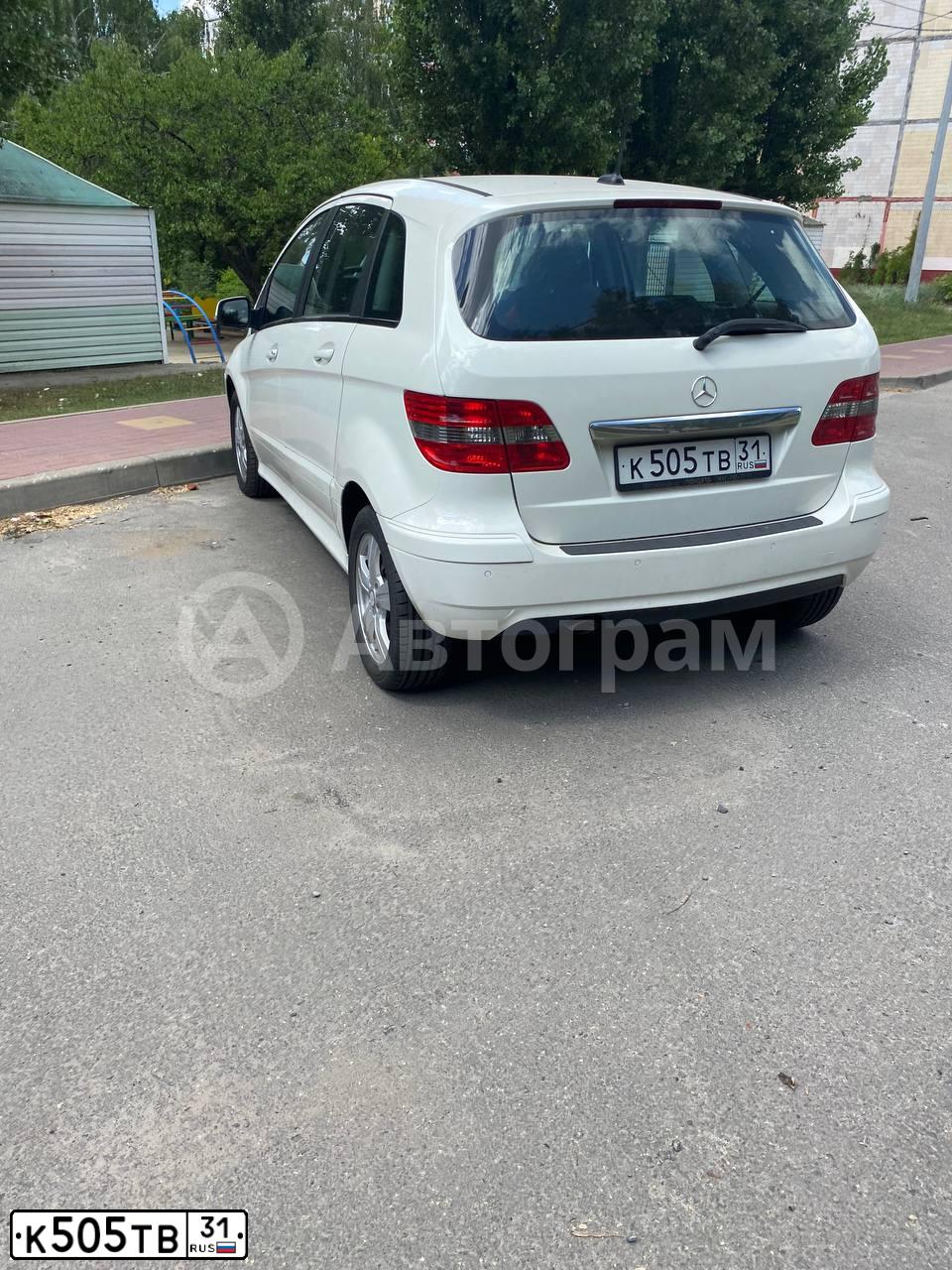 Фото автомобиля MERCEDES B-KLASSE, 2010 — госномер К505ТВ31. Цвет: Белый