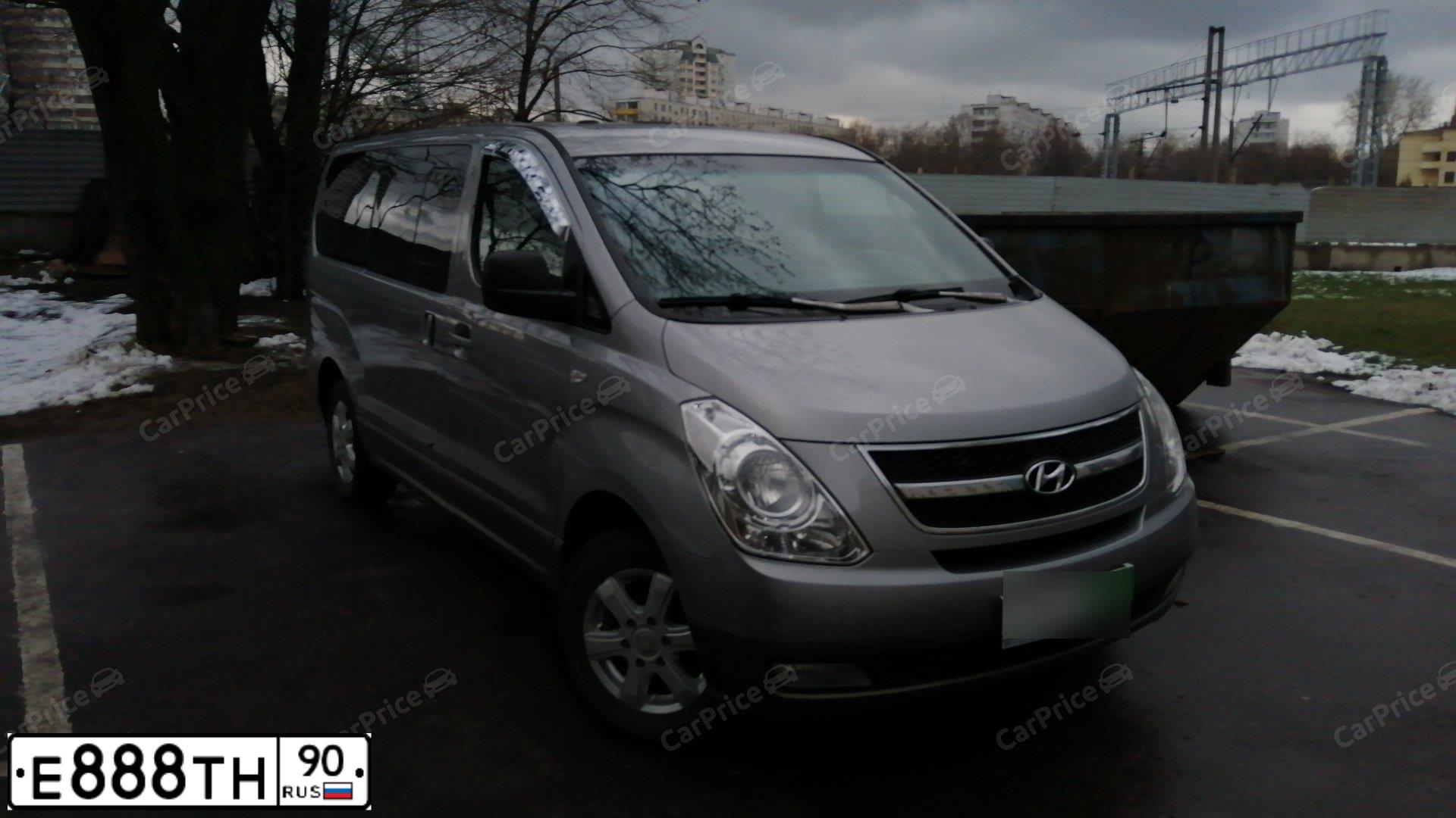 Фото автомобиля HYUNDAI SANTA FE, 2005 — госномер Е888ТН90. Цвет: ЧЕРНЫЙ