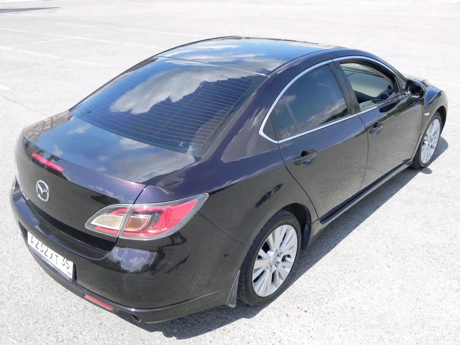 Фото автомобиля FORD FOCUS, 2010 — госномер Т181АР178. Цвет: ФИОЛЕТОВЫЙ