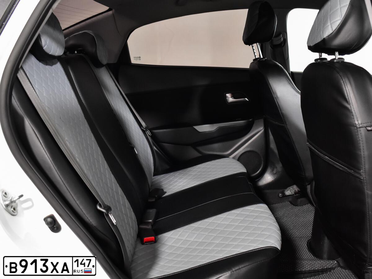 Фото автомобиля KIA RIO, 2013 — госномер С559МК198. Цвет: Белый