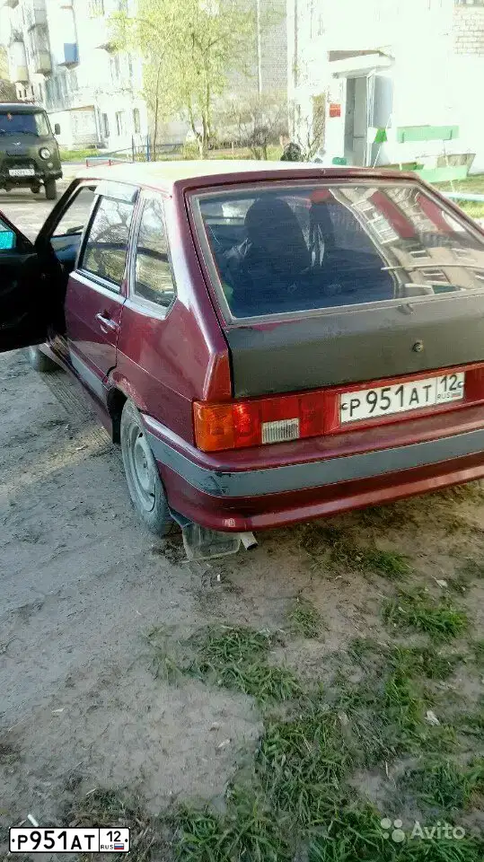 Фото автомобиля LADA 2114 SAMARA, 2005 — госномер Р951АТ12. Цвет: ТЕМНО-МАЛИНОВЫЙ