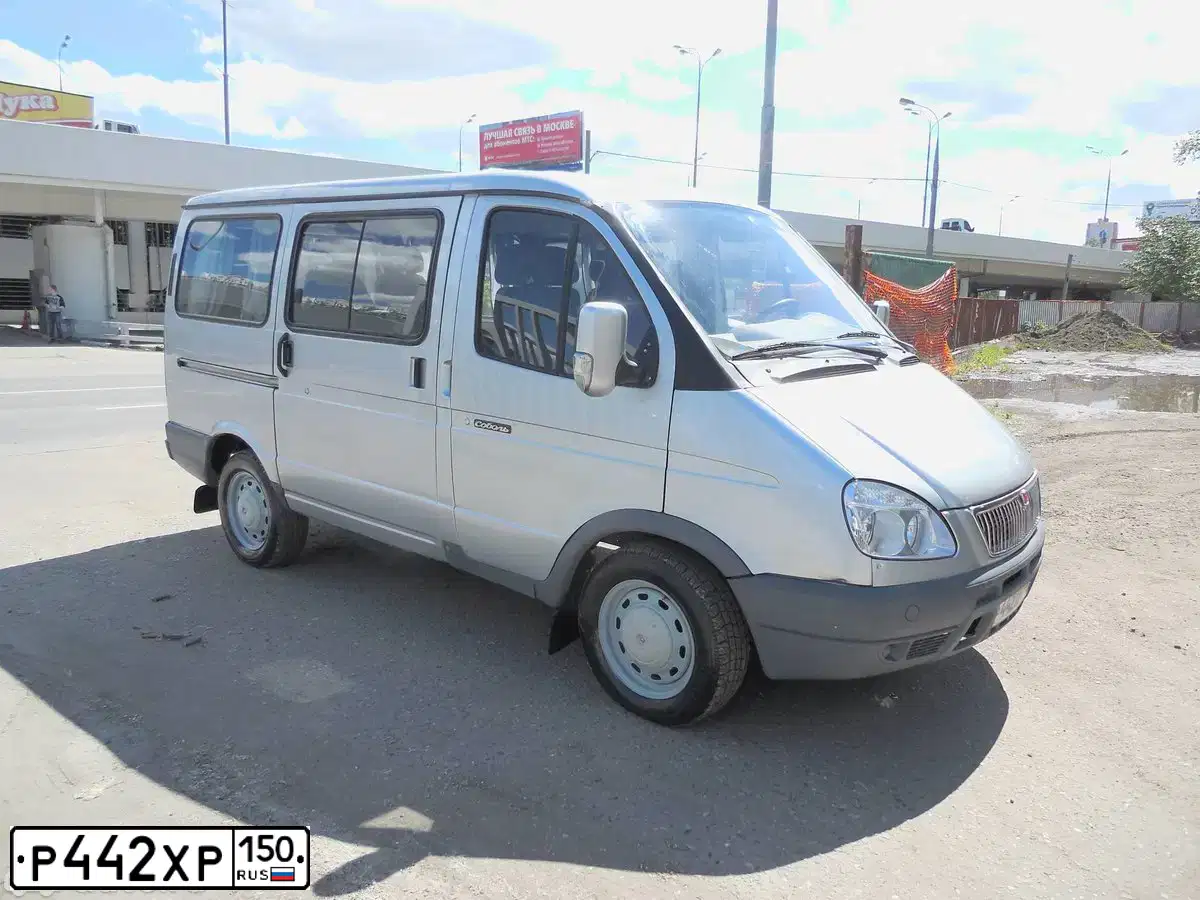 Фото автомобиля GAZ 2217, 2007 — госномер М589ОС761