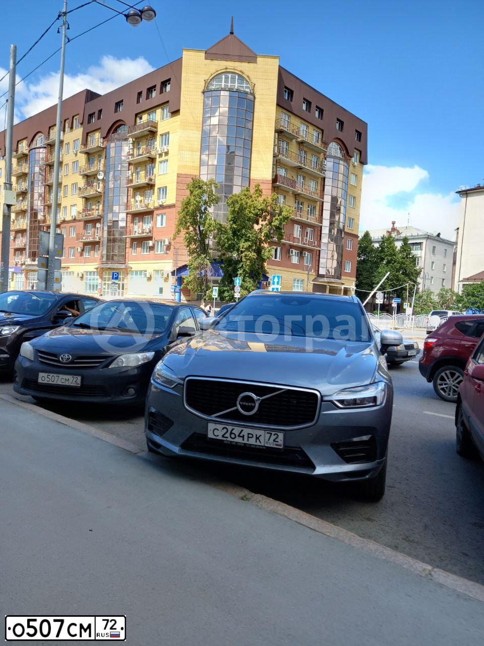 Фото автомобиля TOYOTA COROLLA, 2012 — госномер О507СМ72. Цвет: ЧЕРНЫЙ