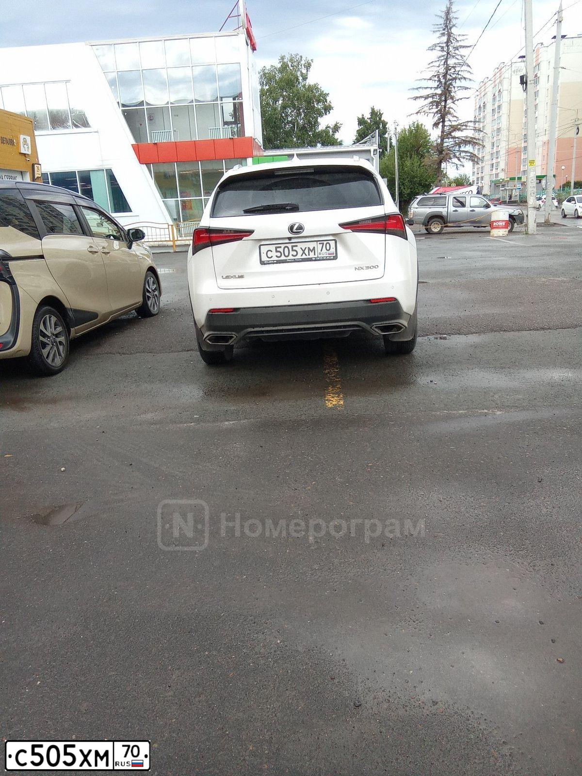 Фото автомобиля LEXUS NX, 2018 — госномер С505ХМ70. Цвет: Белый