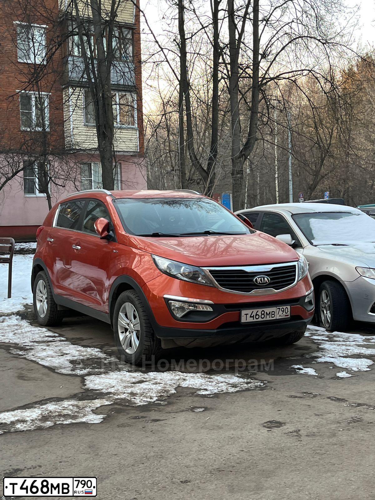 Фото автомобиля KIA SPORTAGE, 2012 — госномер Т468МВ790. Цвет: Оранжевый
