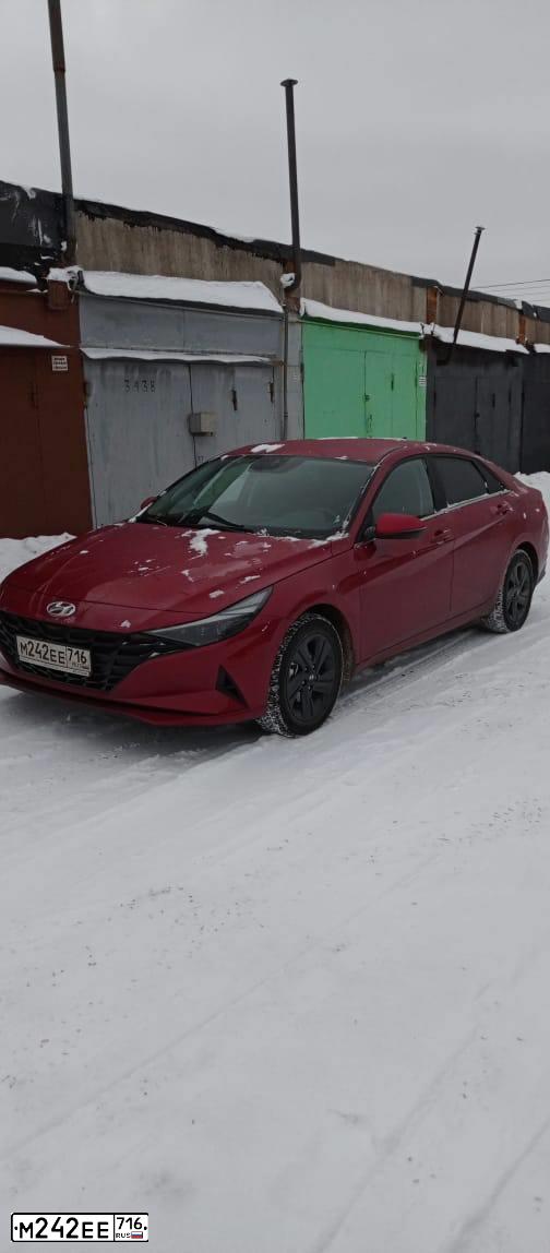 Фото автомобиля HYUNDAI ELANTRA, 2021 — госномер В277ТН37. Цвет: Красный