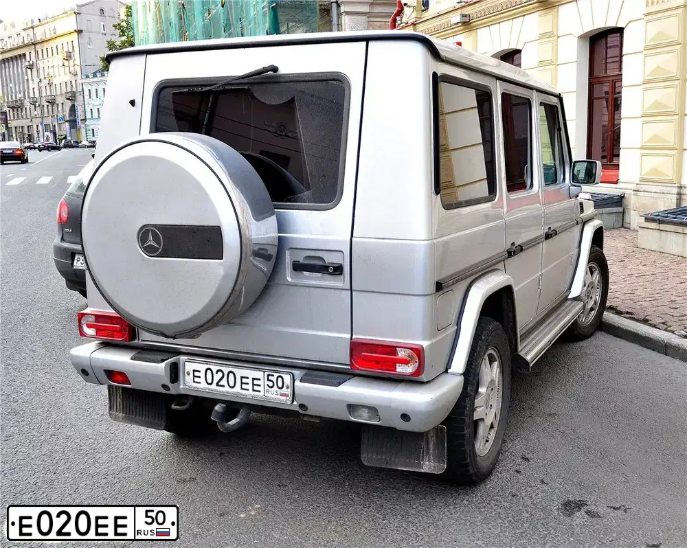 Фото автомобиля VAZ ВАЗ 21043, 1992 — госномер Е020ЕЕ50. Цвет: БЕЛЫЙ