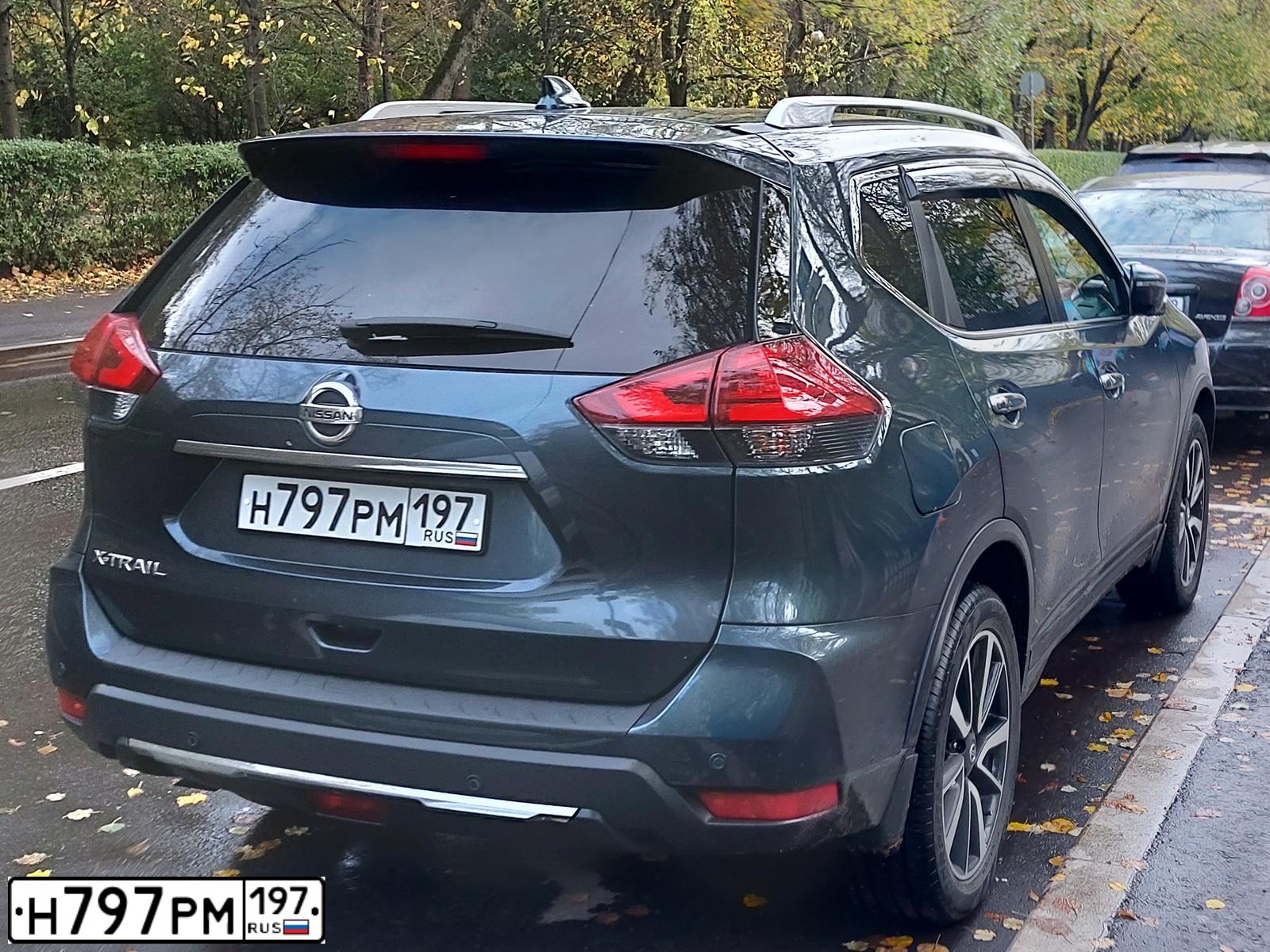 Фото автомобиля NISSAN X-TRAIL, 2011 — госномер Н797РМ197. Цвет: ЧЕРНЫЙ