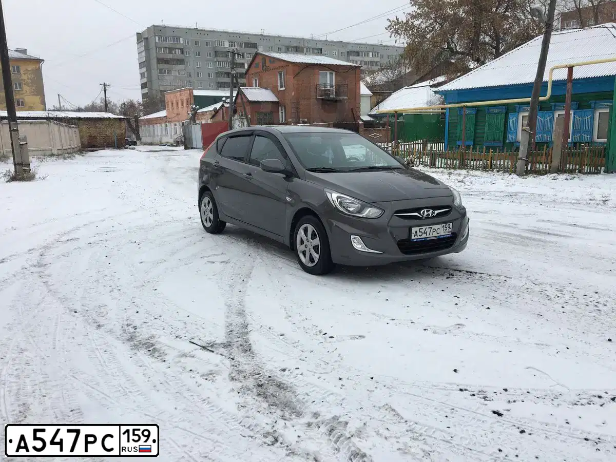 Фото автомобиля HYUNDAI SOLARIS, 2011 — госномер А547РС159. Цвет: ЧЕРНО-СЕРЫЙ