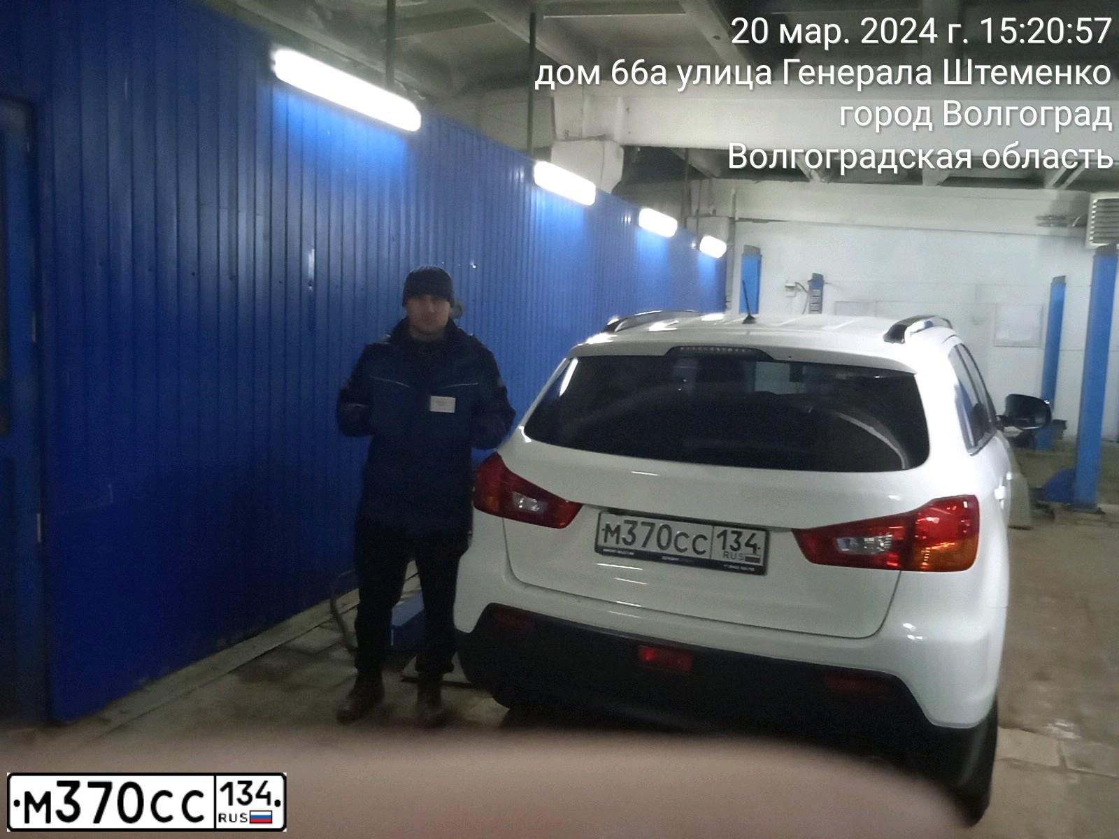 Фото автомобиля MITSUBISHI ASX, 2012 — госномер М370СС134. Цвет: Белый