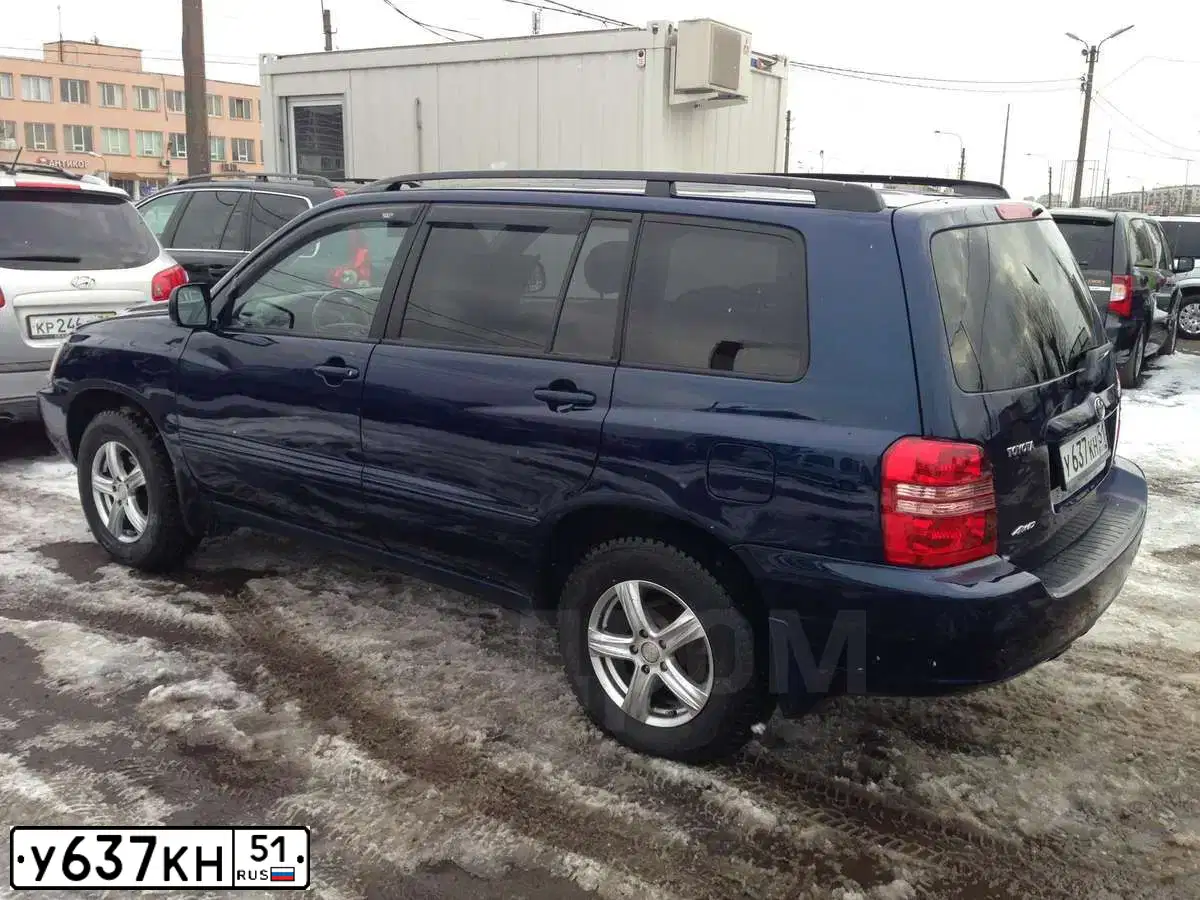 Фото автомобиля TOYOTA HIGHLANDER, 2003 — госномер Р627КЕ178. Цвет: СИНИЙ