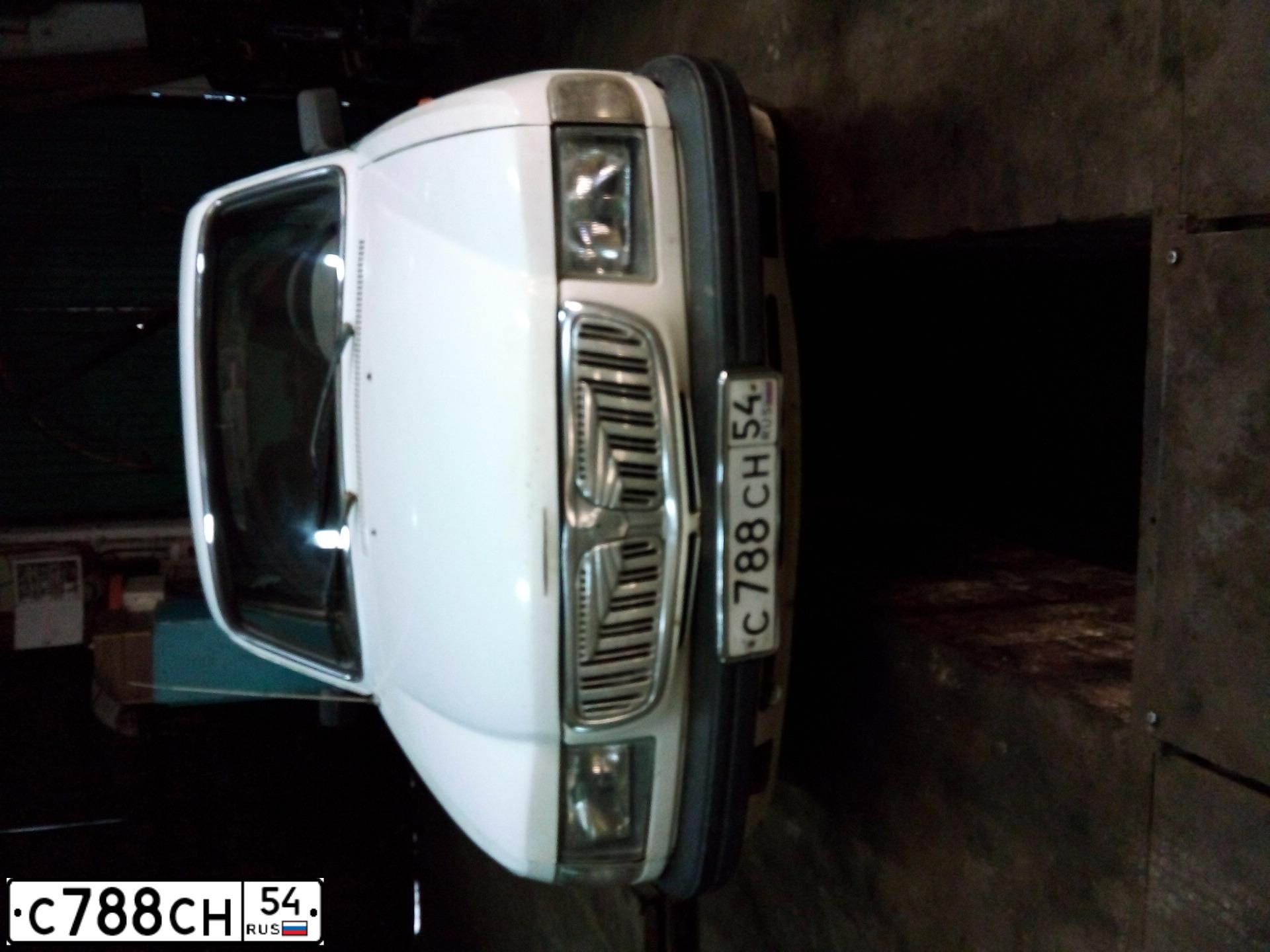 Фото автомобиля GAZ 3110 WOLGA, 2000 — госномер С788СН54. Цвет: БЕЛЫЙ